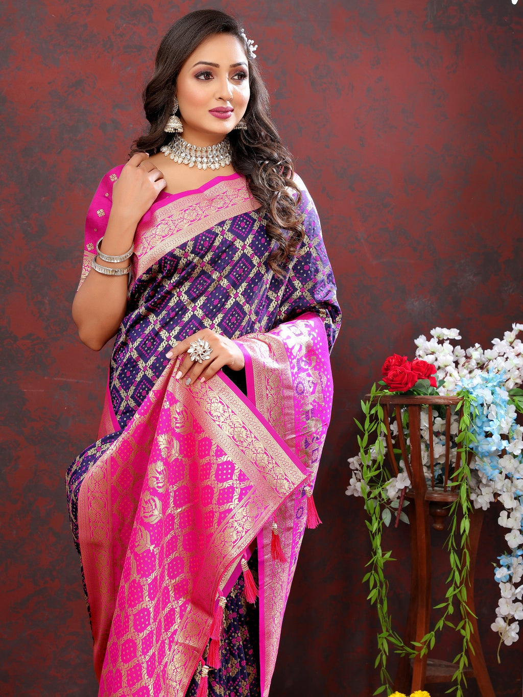 Vedant Vastram Violet Color Kanjeevaram Patola Silk Saree - Violet
