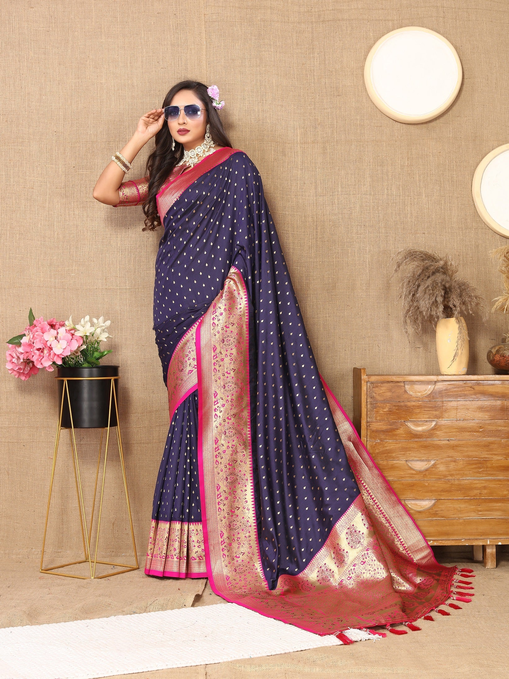 Vedant Vastram Navy Blue Color Kanjeevaram Silk Saree - Navy Blue