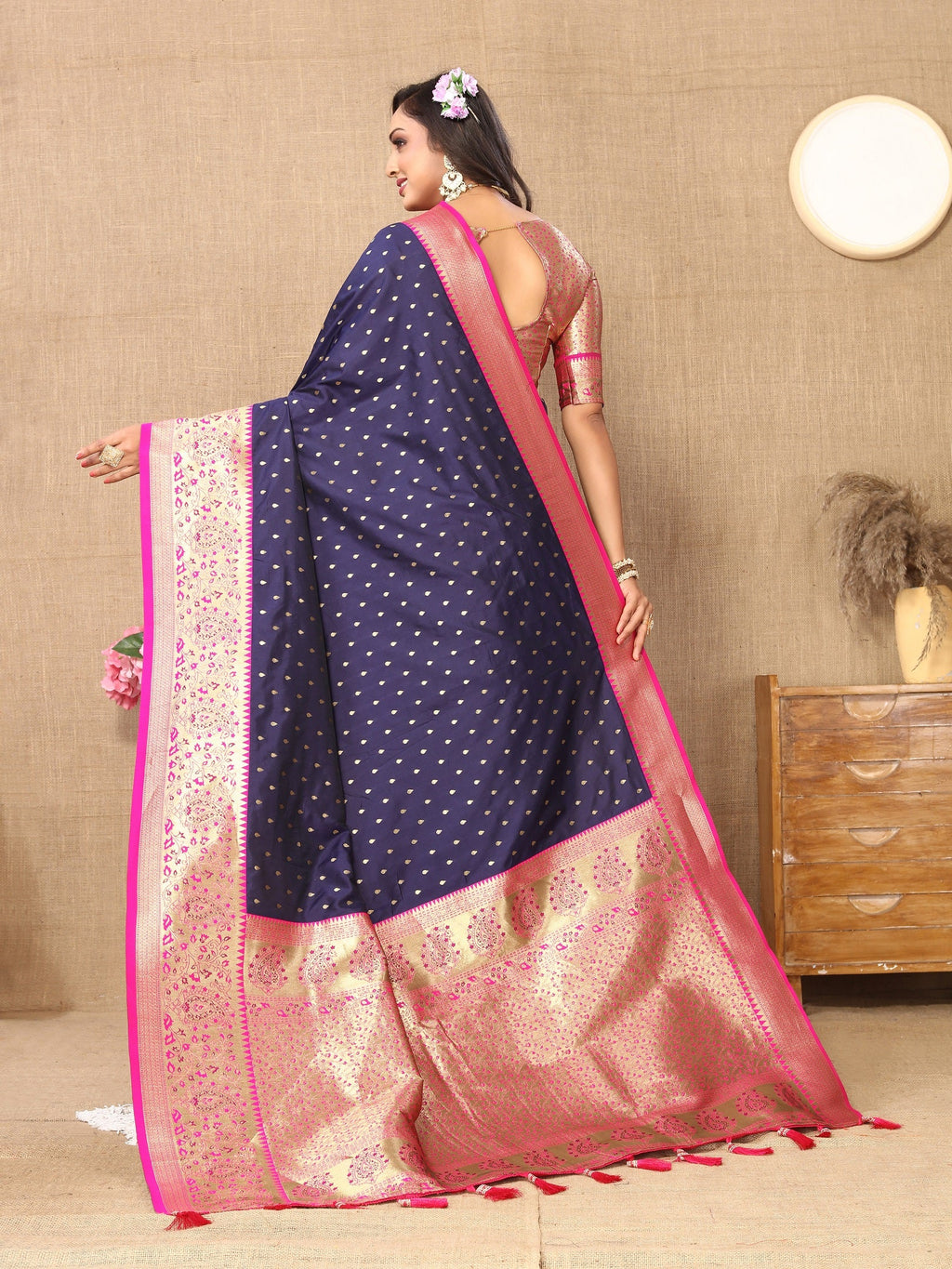 Vedant Vastram Navy Blue Color Kanjeevaram Silk Saree - Navy Blue