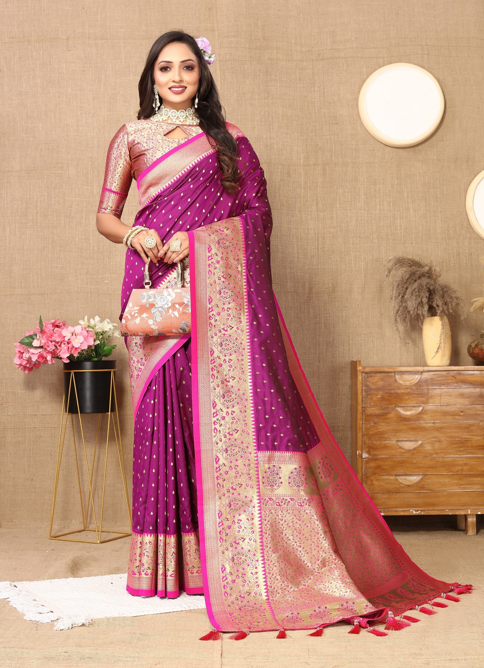 Vedant Vastram Purple Color Kanjeevaram Silk Saree - Purple