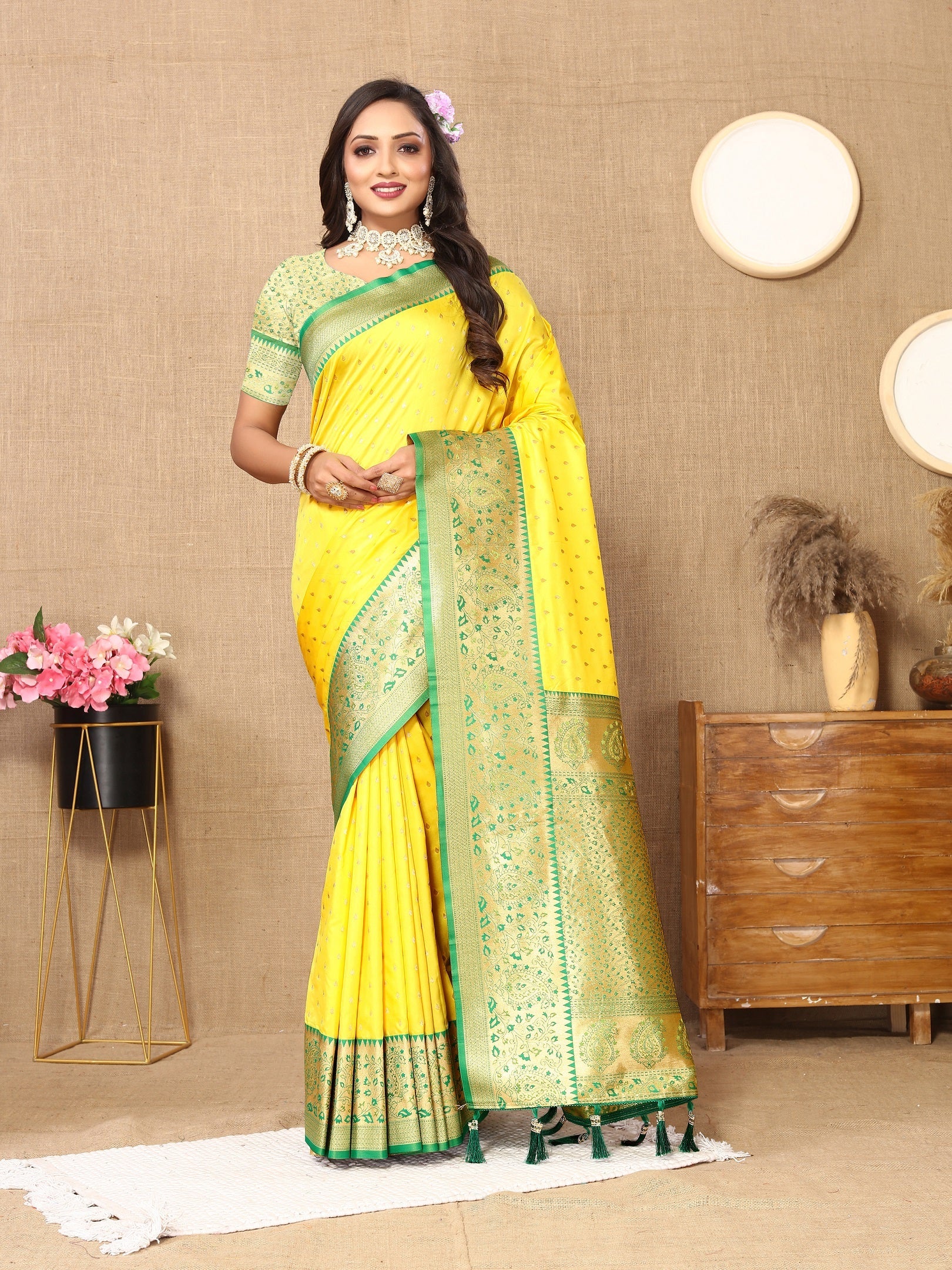 Vedant Vastram Yellow Color Kanjeevaram Silk Saree - Yellow