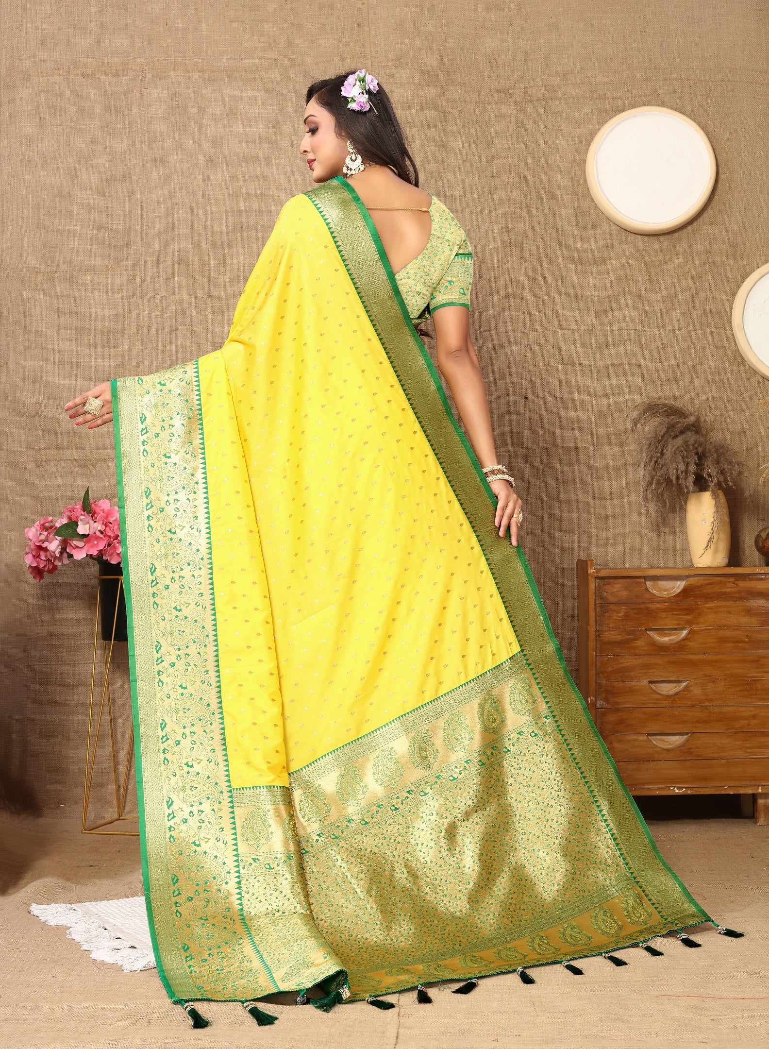Vedant Vastram Yellow Color Kanjeevaram Silk Saree - Yellow