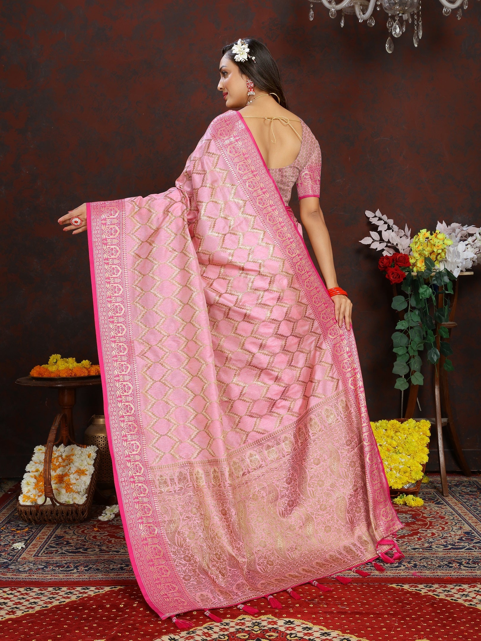 Vedant Vastram Baby Pink Color Banarasi Silk Saree - Baby Pink