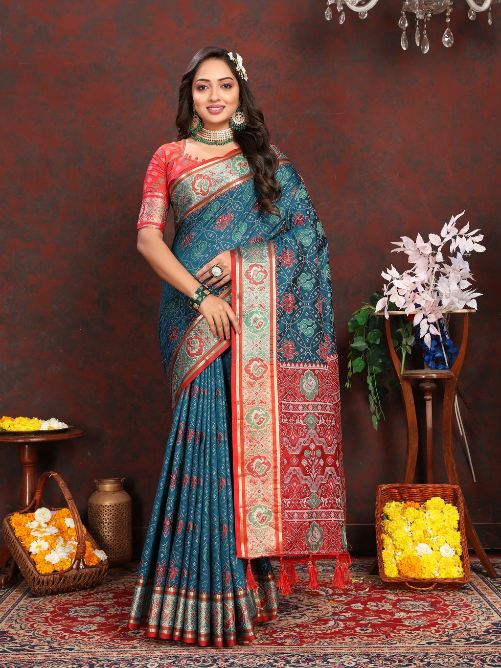 Vedant Vastram Navy Blue Color Kanjeevaram Patola Silk Saree - Navy Blue