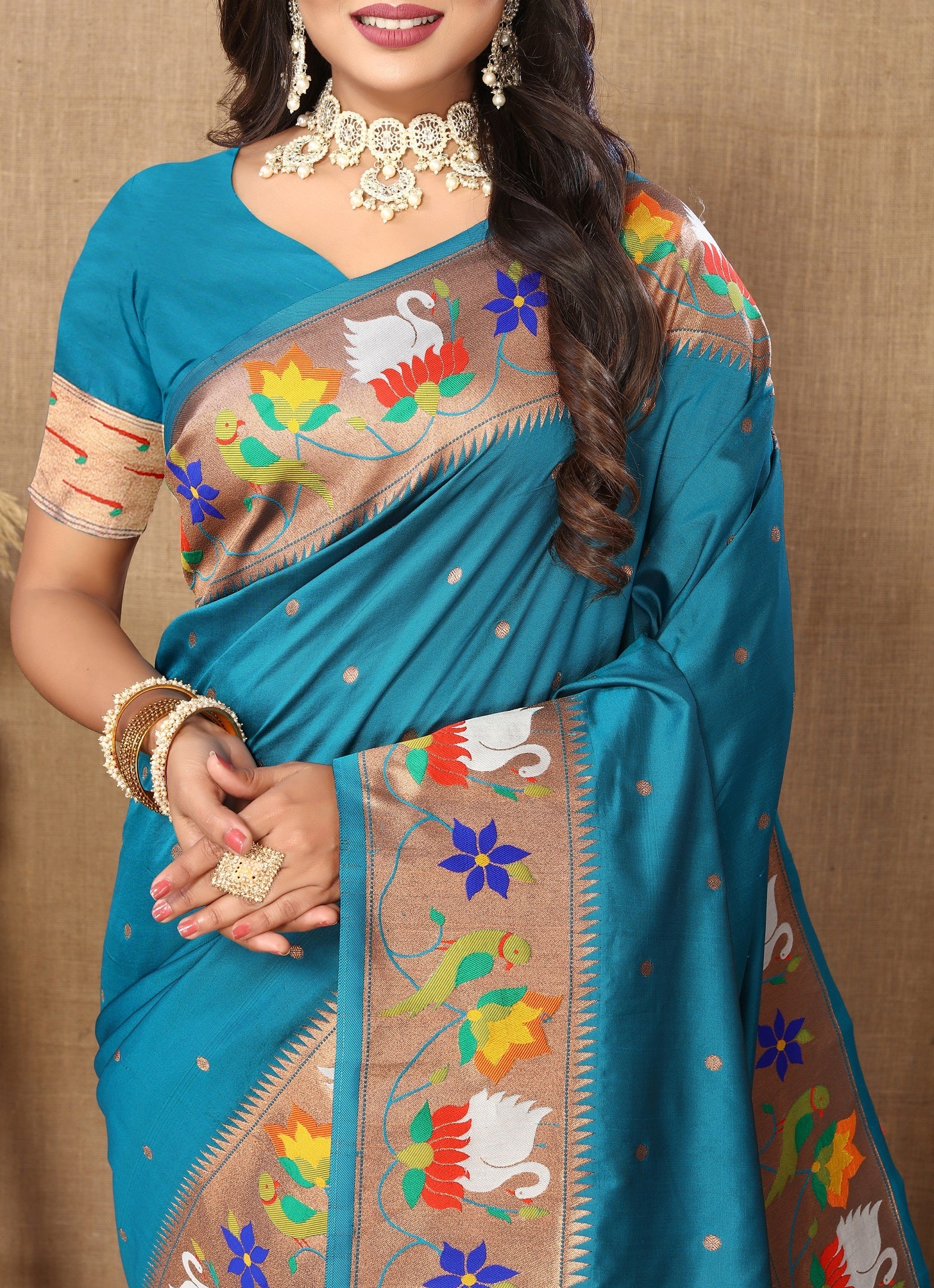 Vedant Vastram Rama Color Paithani Silk Saree - Rama