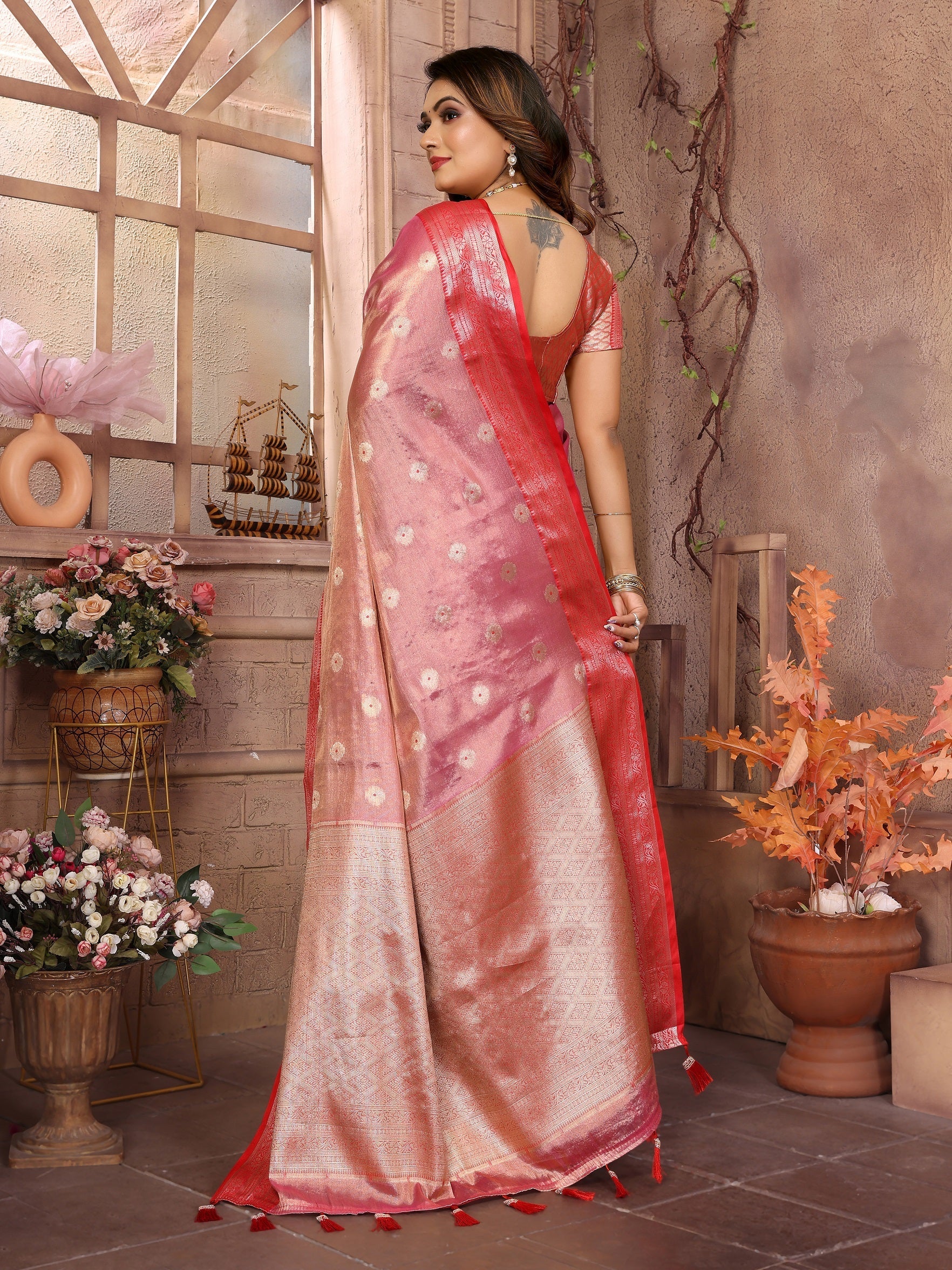 Vedant Vastram Tissue Silk Kanjeevaram Silk Saree - Pink
