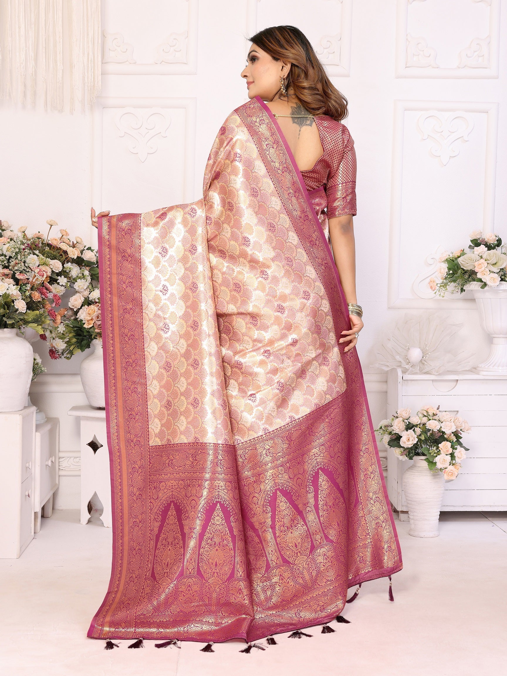 Vedant Vastram Soft Litchi Silk Kanjeevaram Silk Saree - Beige