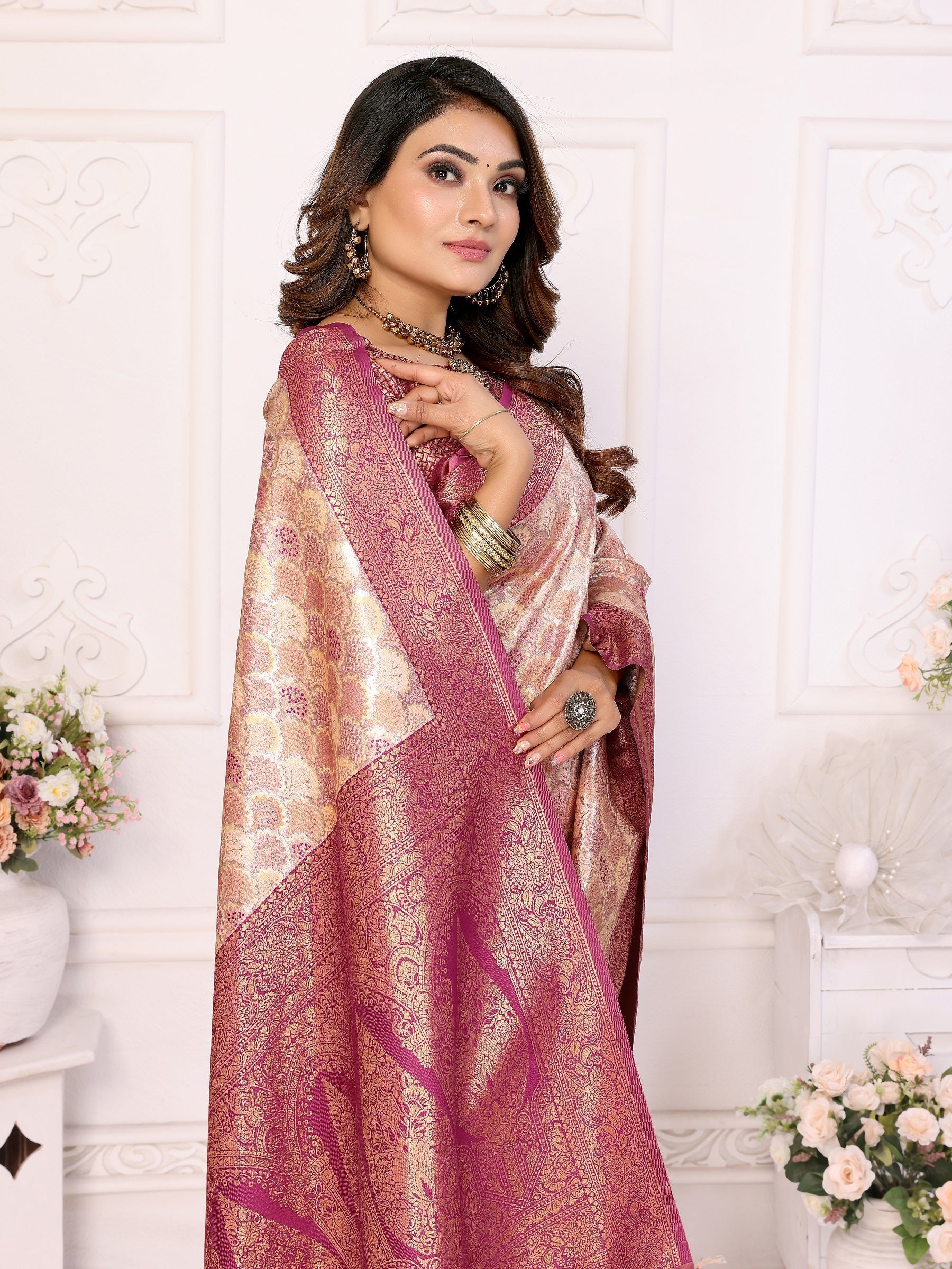 Vedant Vastram Soft Litchi Silk Kanjeevaram Silk Saree - Beige
