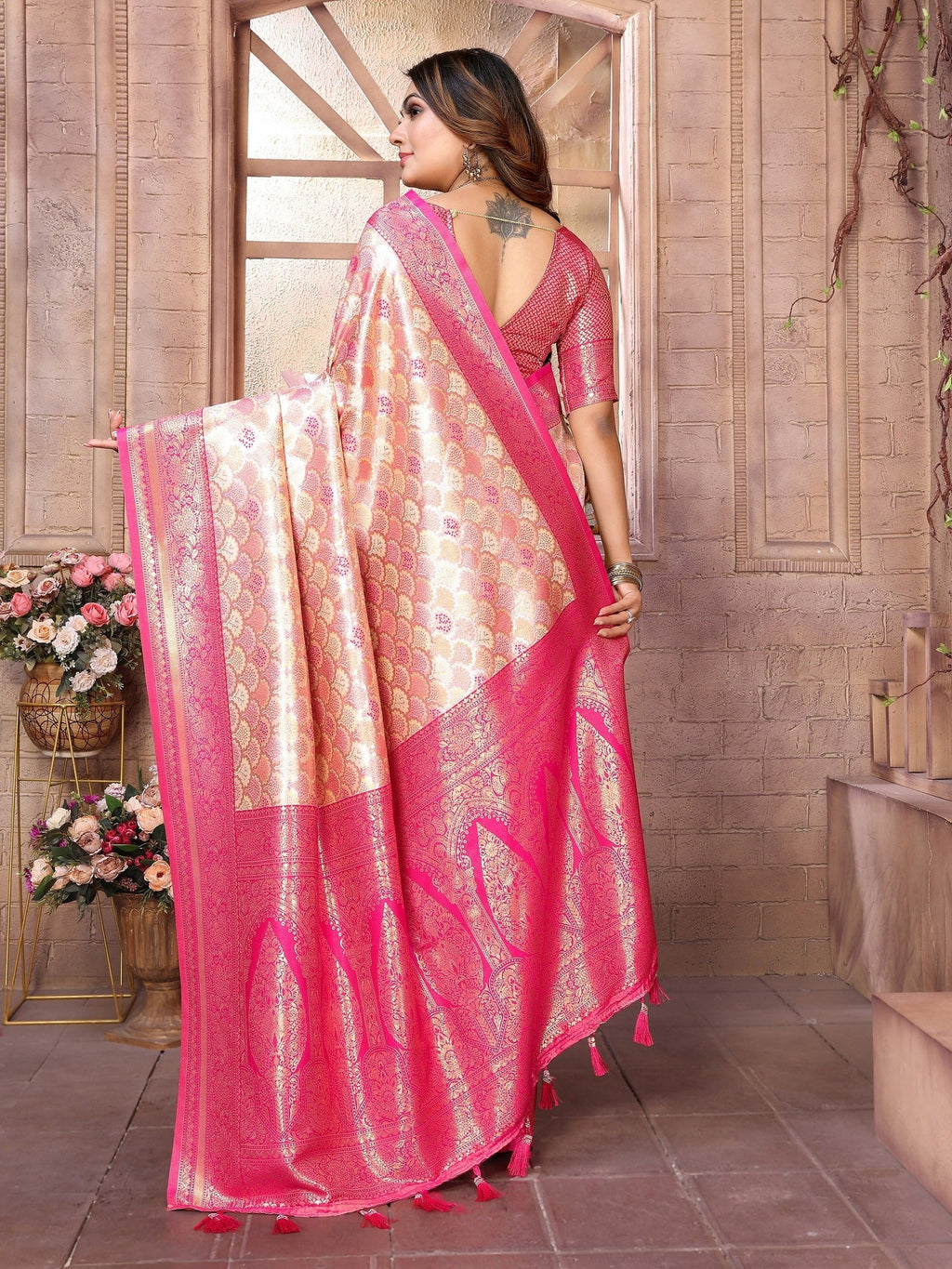 Vedant Vastram Soft Litchi Silk Kanjeevaram Silk Saree - Cream
