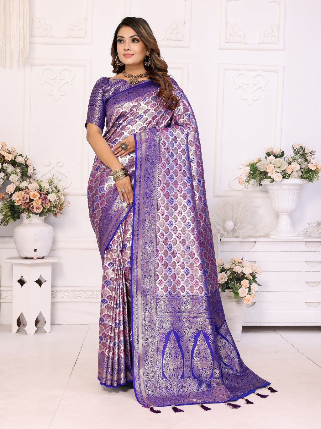 Vedant Vastram Soft Litchi Silk Kanjeevaram Silk Saree - Royal Blue
