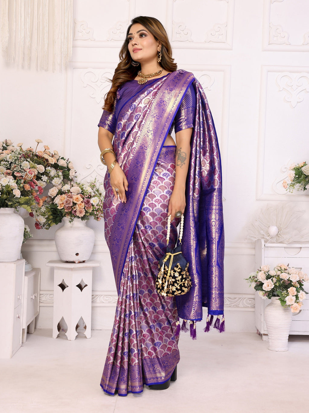 Vedant Vastram Soft Litchi Silk Kanjeevaram Silk Saree - Royal Blue