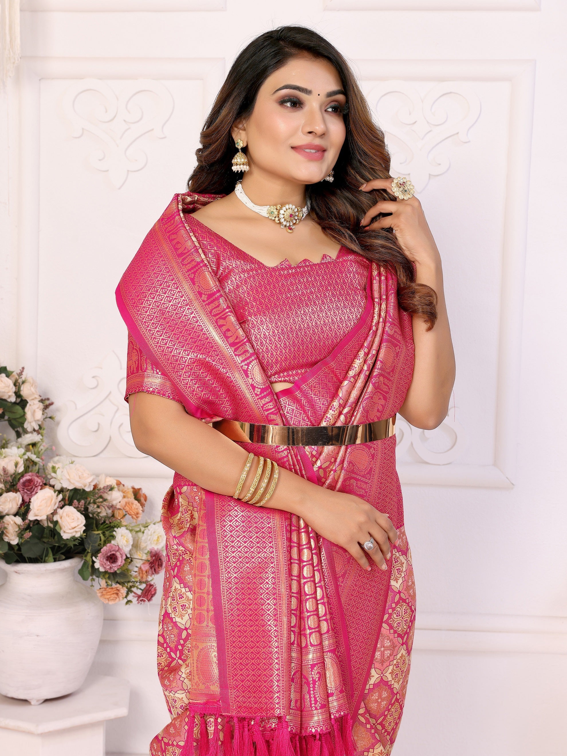 Vedant Vastram Soft Litchi Silk Kanjeevaram Silk Saree - Beige