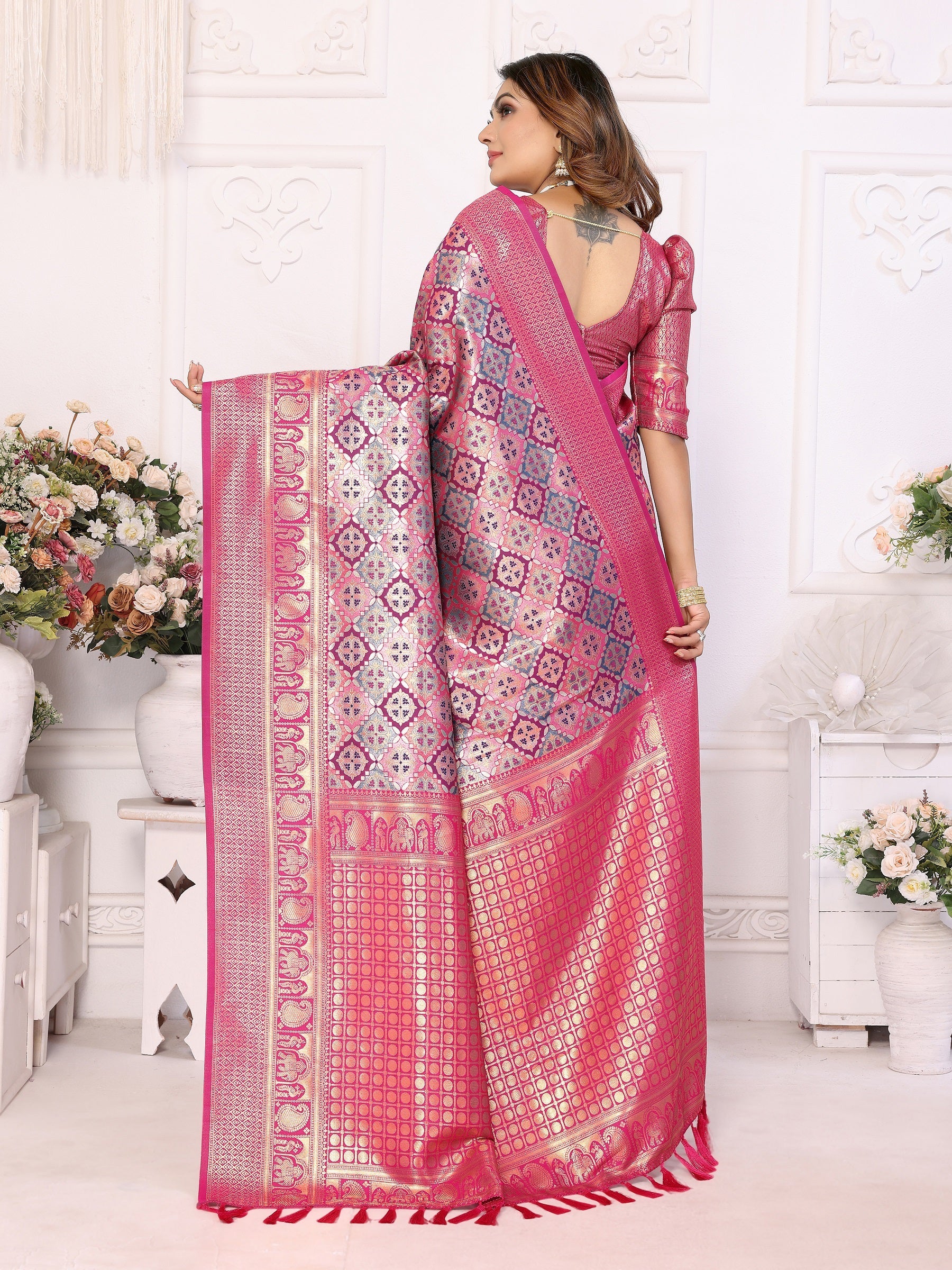 Vedant Vastram Soft Litchi Silk Kanjeevaram Silk Saree - Pink