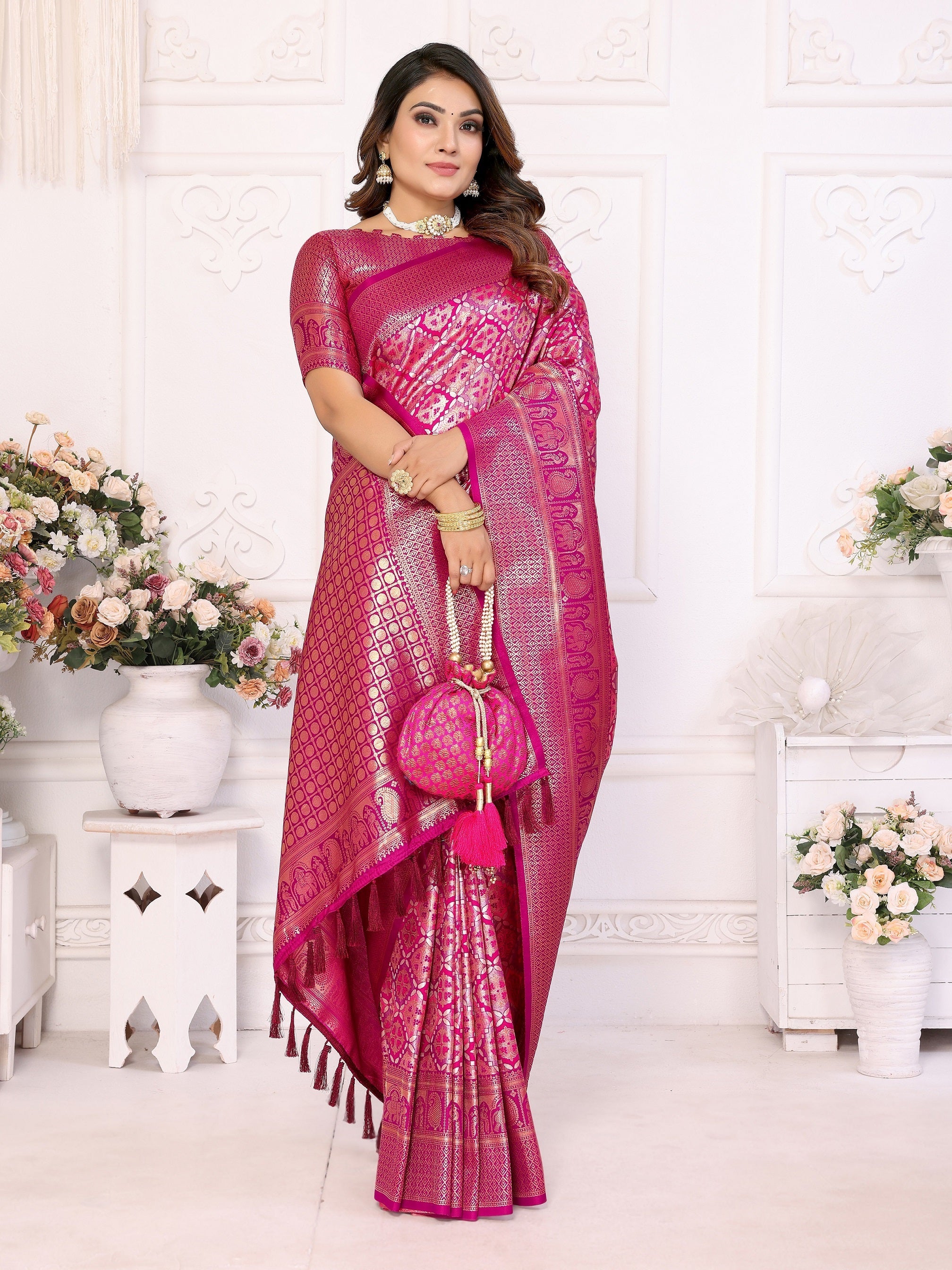 Vedant Vastram Soft Litchi Silk Kanjeevaram Silk Saree - Rani