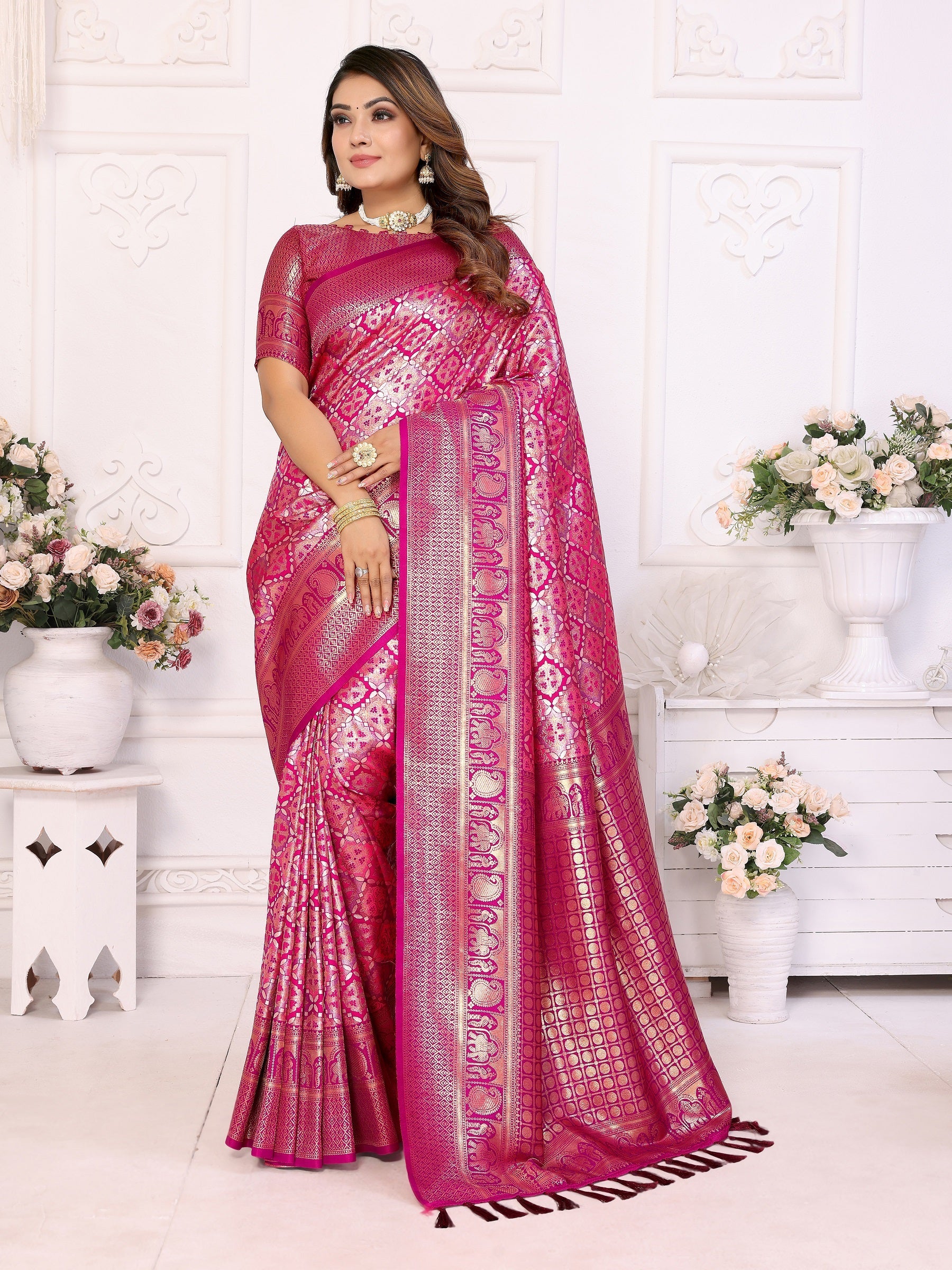 Vedant Vastram Soft Litchi Silk Kanjeevaram Silk Saree - Rani
