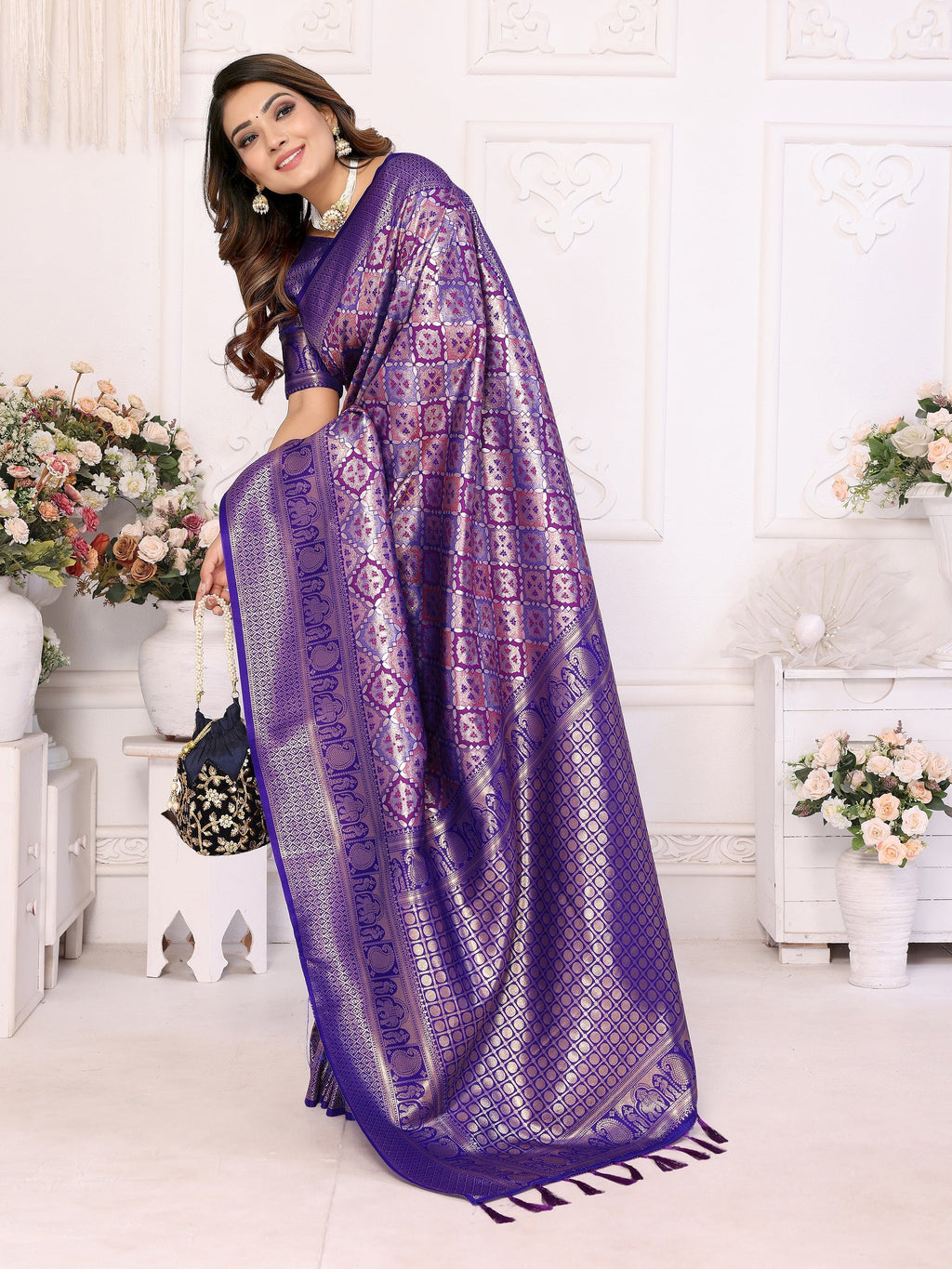Vedant Vastram Soft Litchi Silk Kanjeevaram Silk Saree - Violet