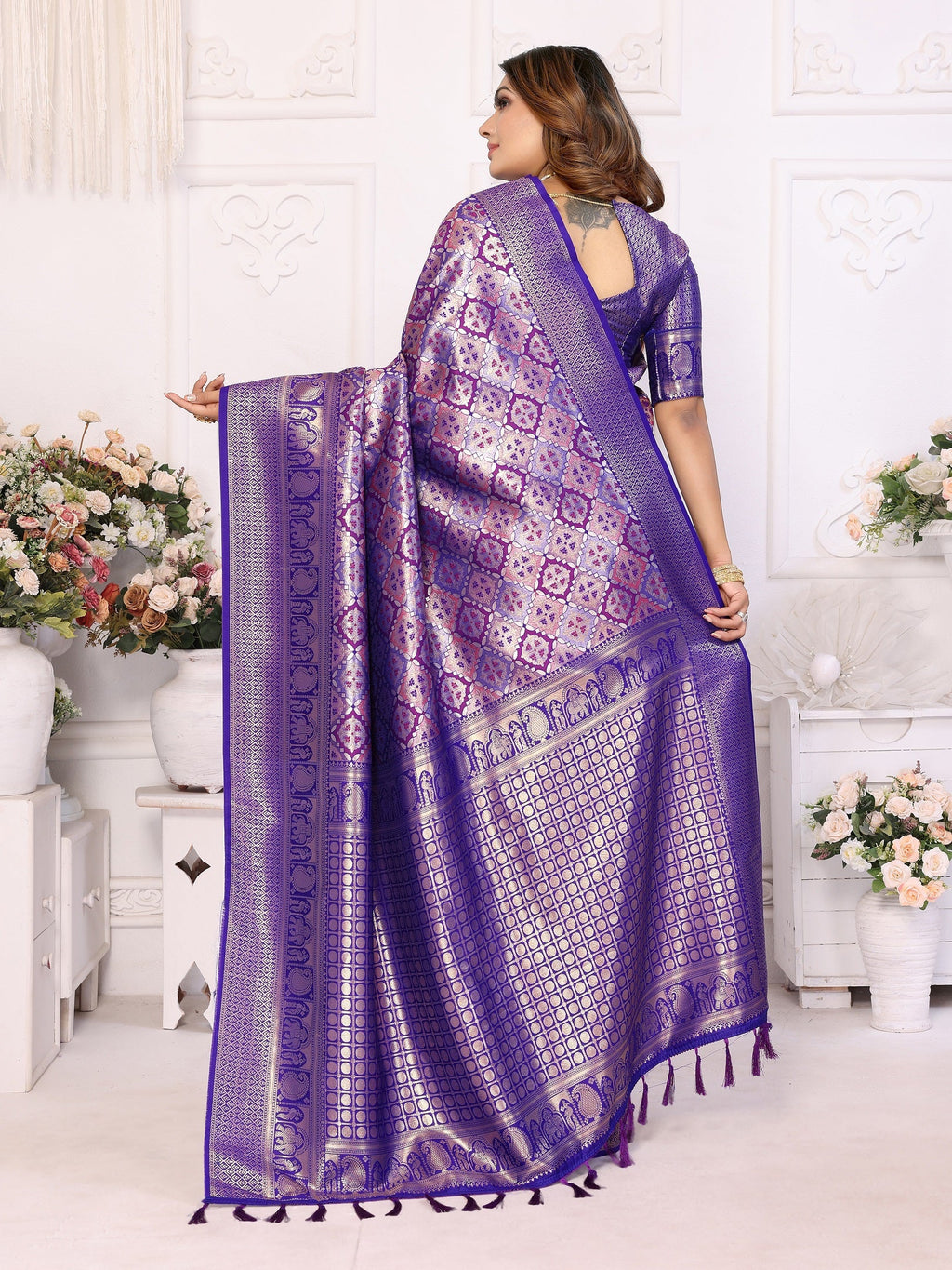 Vedant Vastram Soft Litchi Silk Kanjeevaram Silk Saree - Violet