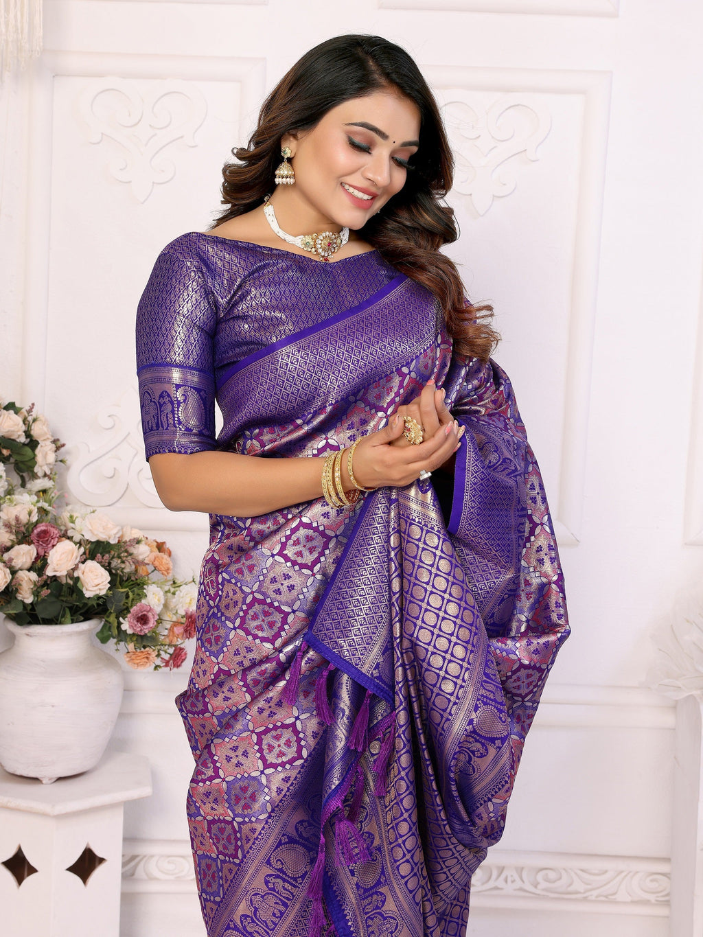 Vedant Vastram Soft Litchi Silk Kanjeevaram Silk Saree - Violet