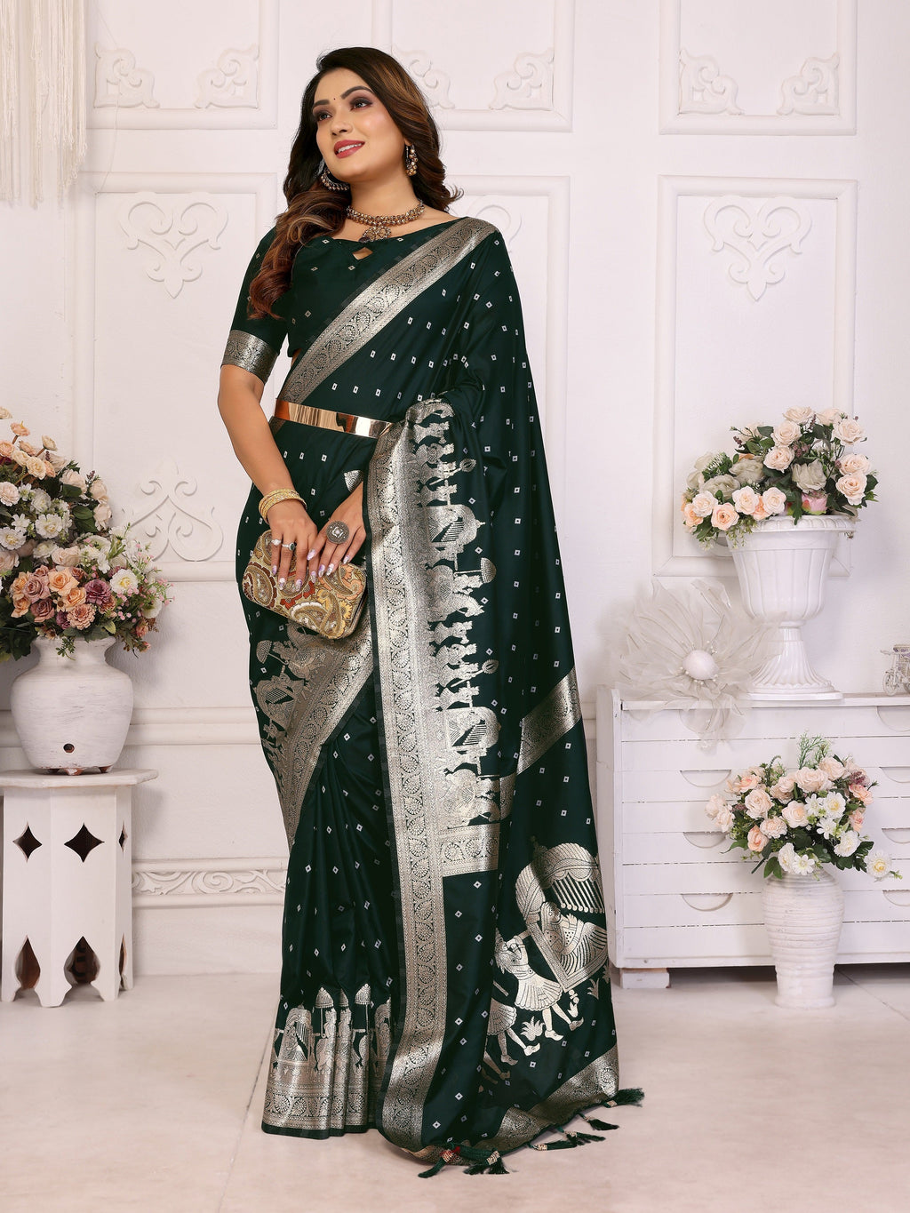 Vedant Vastram Soft Litchi Silk Banarasi Silk Saree - Green