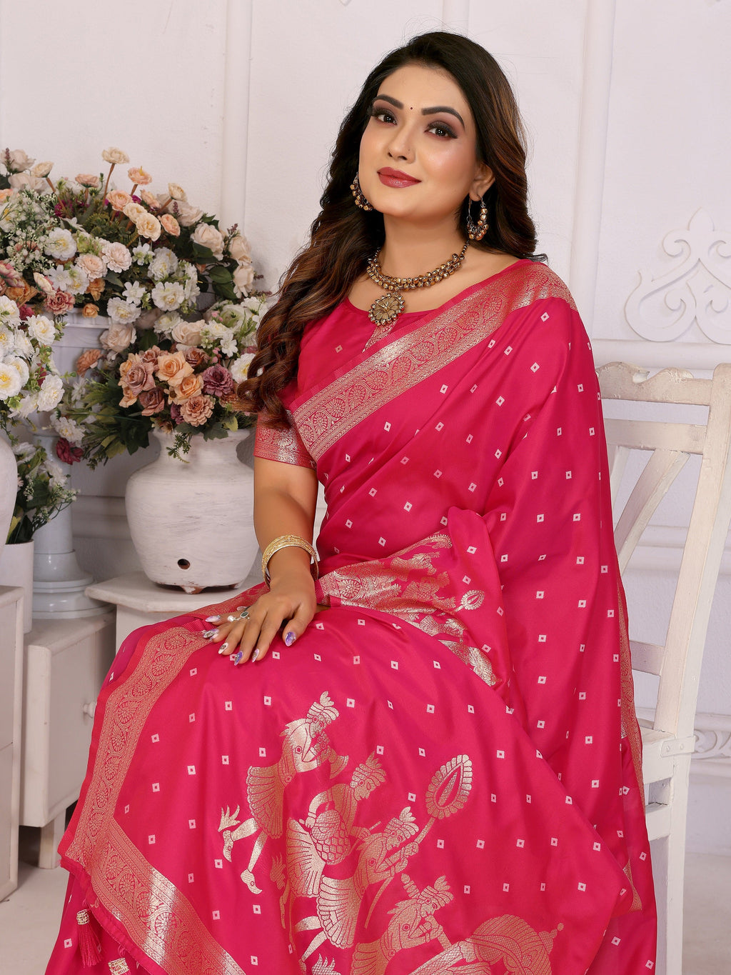 Vedant Vastram Soft Litchi Silk Banarasi Silk Saree - Rani