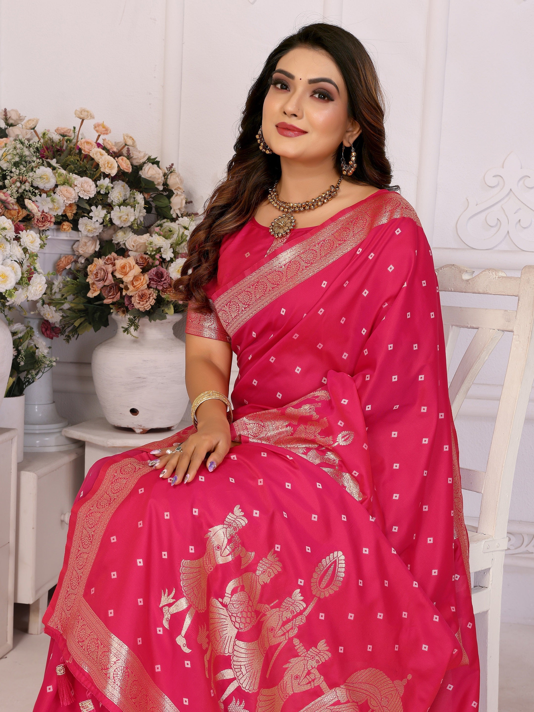 Vedant Vastram Soft Litchi Silk Banarasi Silk Saree - Rani
