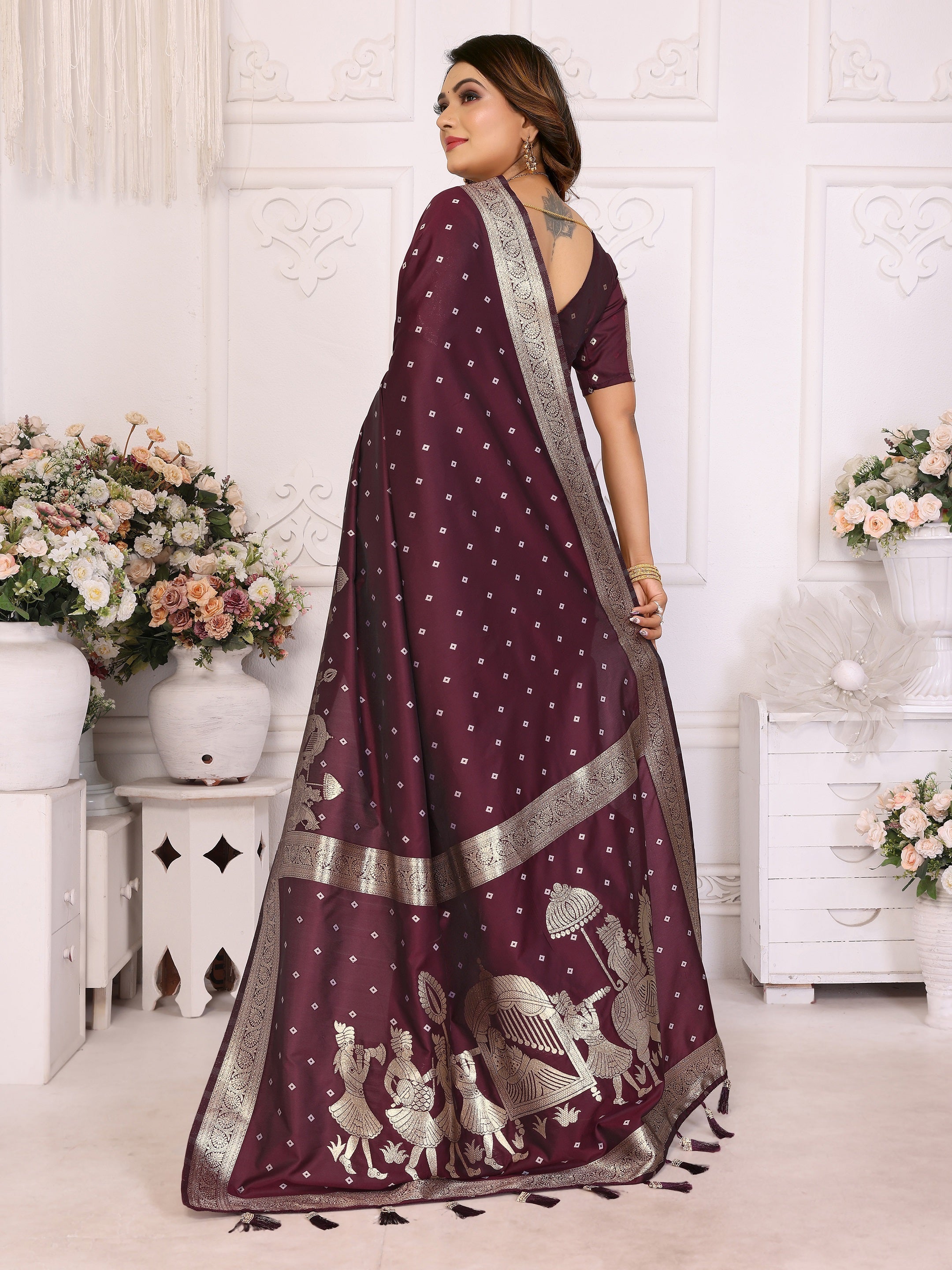 Vedant Vastram Soft Litchi Silk Banarasi Silk Saree - Wine