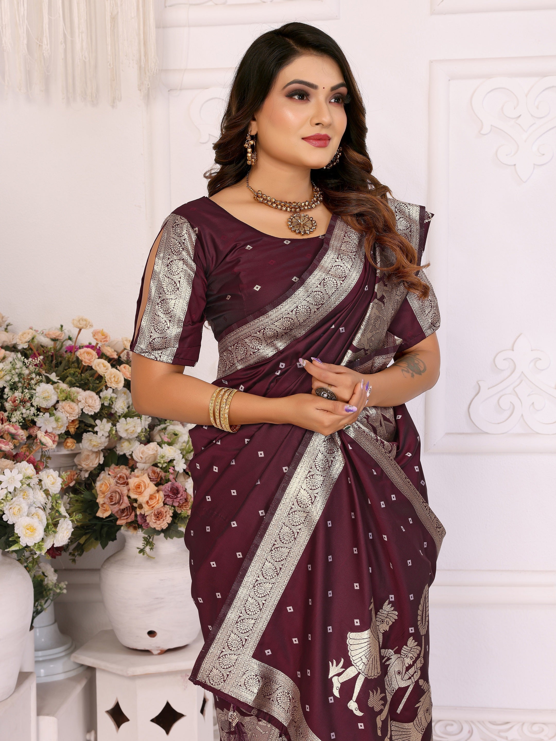 Vedant Vastram Soft Litchi Silk Banarasi Silk Saree - Wine