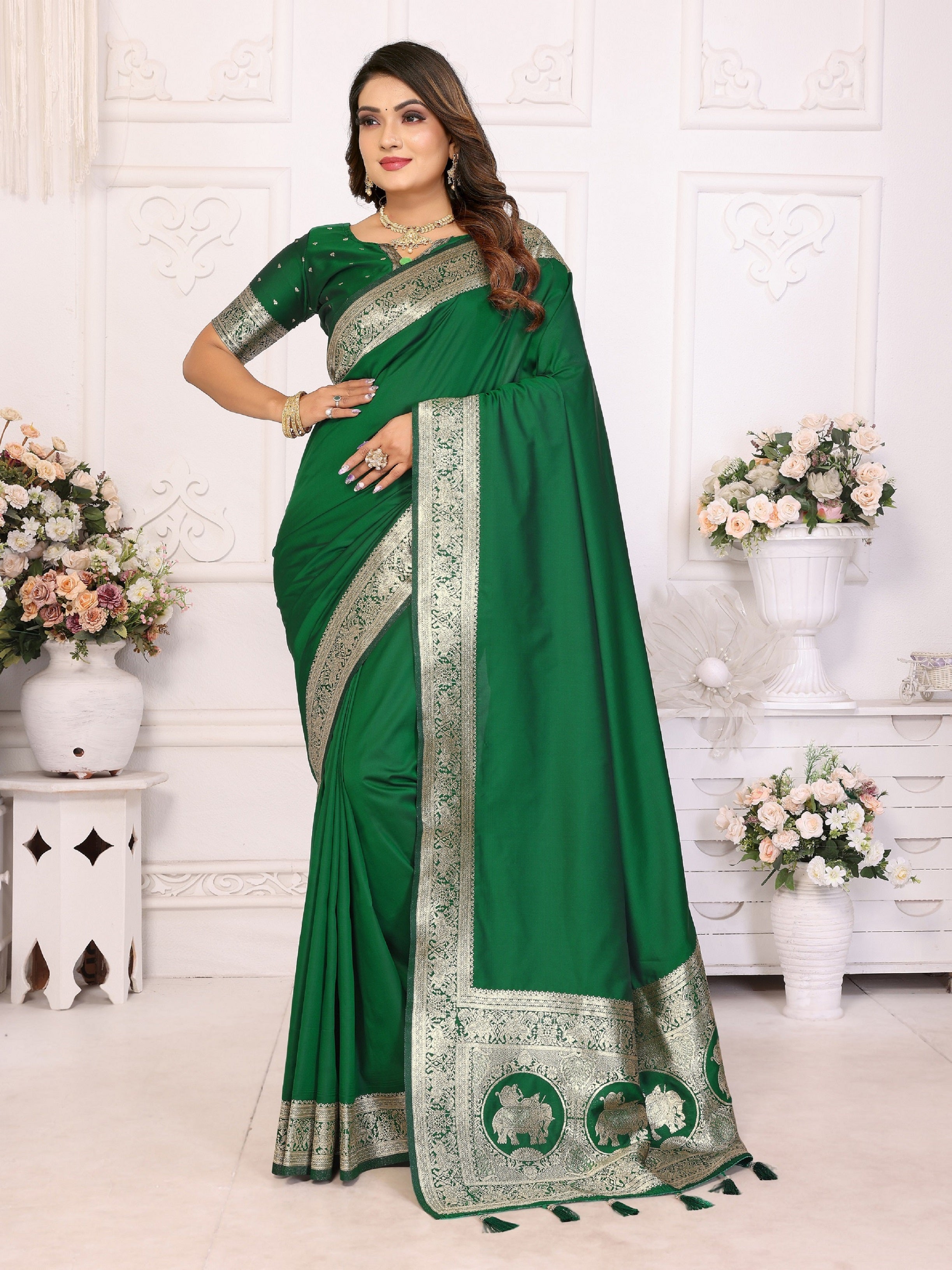 Vedant Vastram Soft Litchi Silk Banarasi Silk Saree - Green