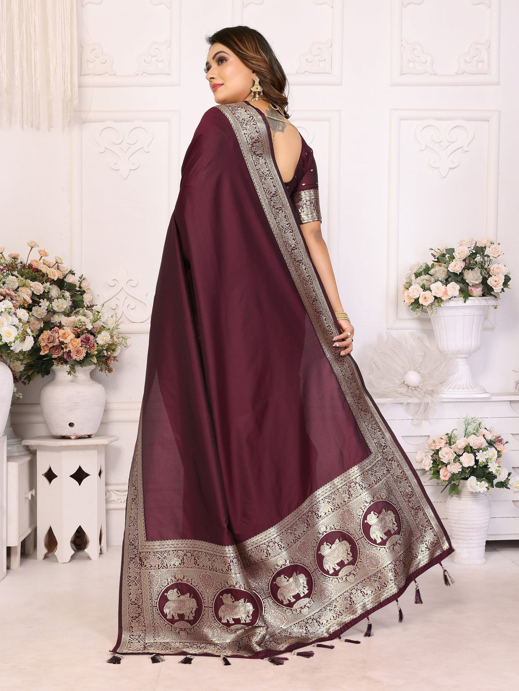 Vedant Vastram Soft Litchi Silk Banarasi Silk Saree - Maroon