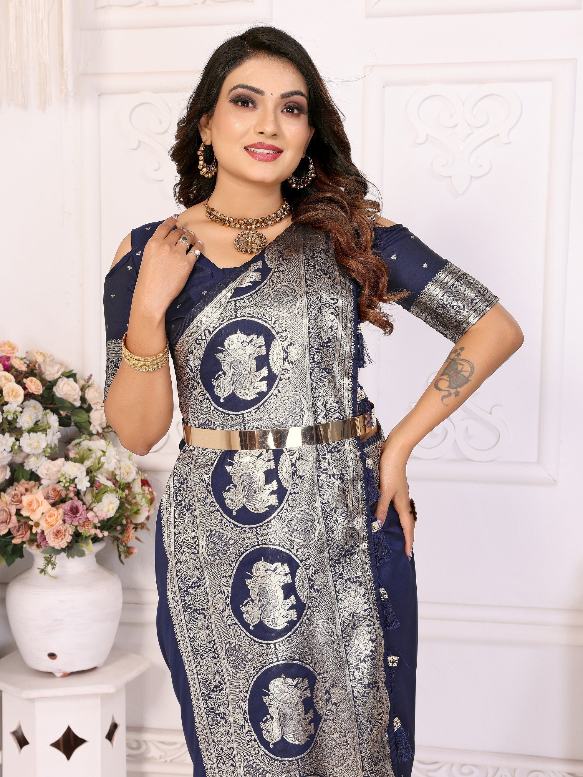 Vedant Vastram Soft Litchi Silk Banarasi Silk Saree - Navy