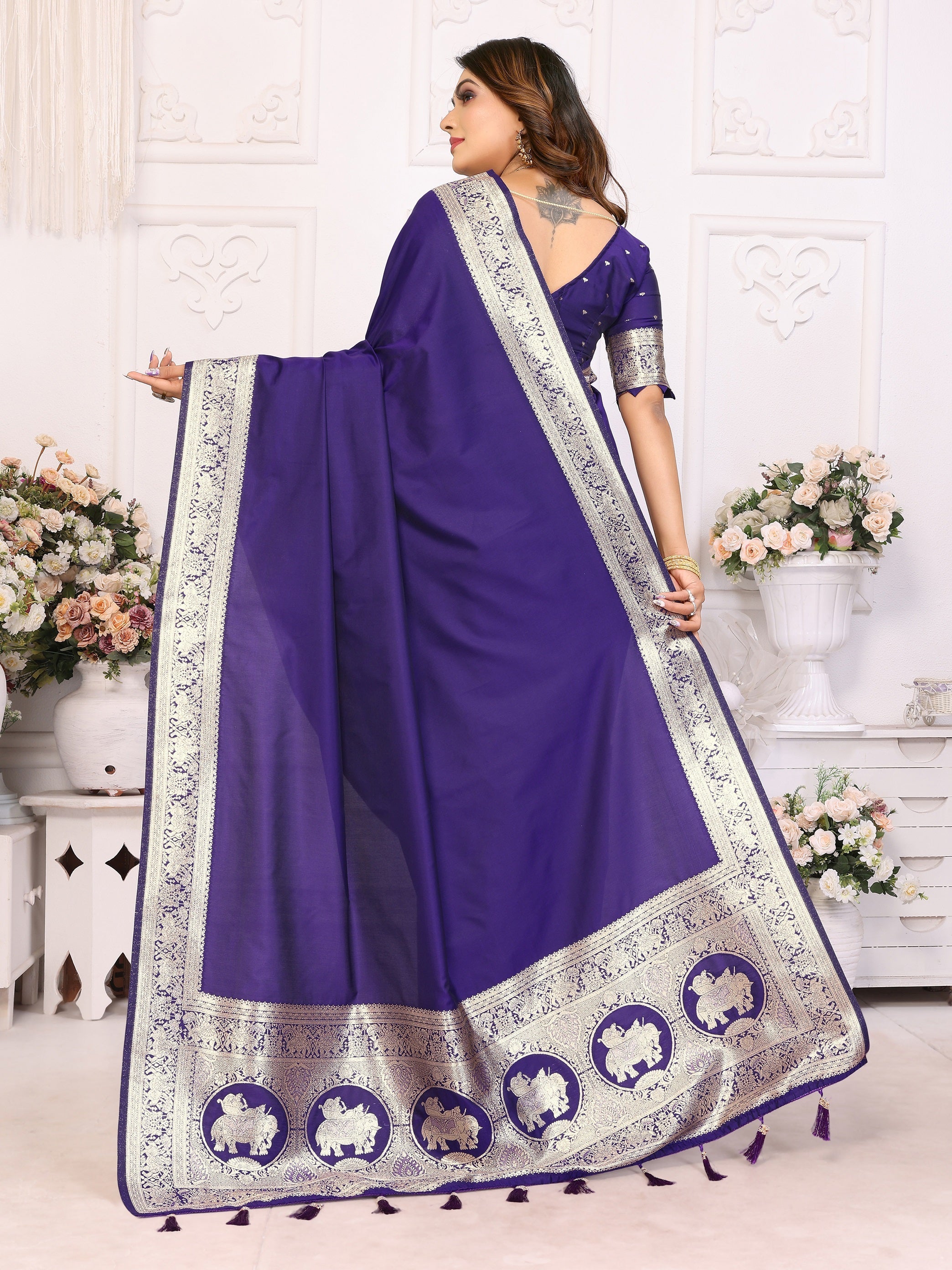 Vedant Vastram Soft Litchi Silk Banarasi Silk Saree - Violet