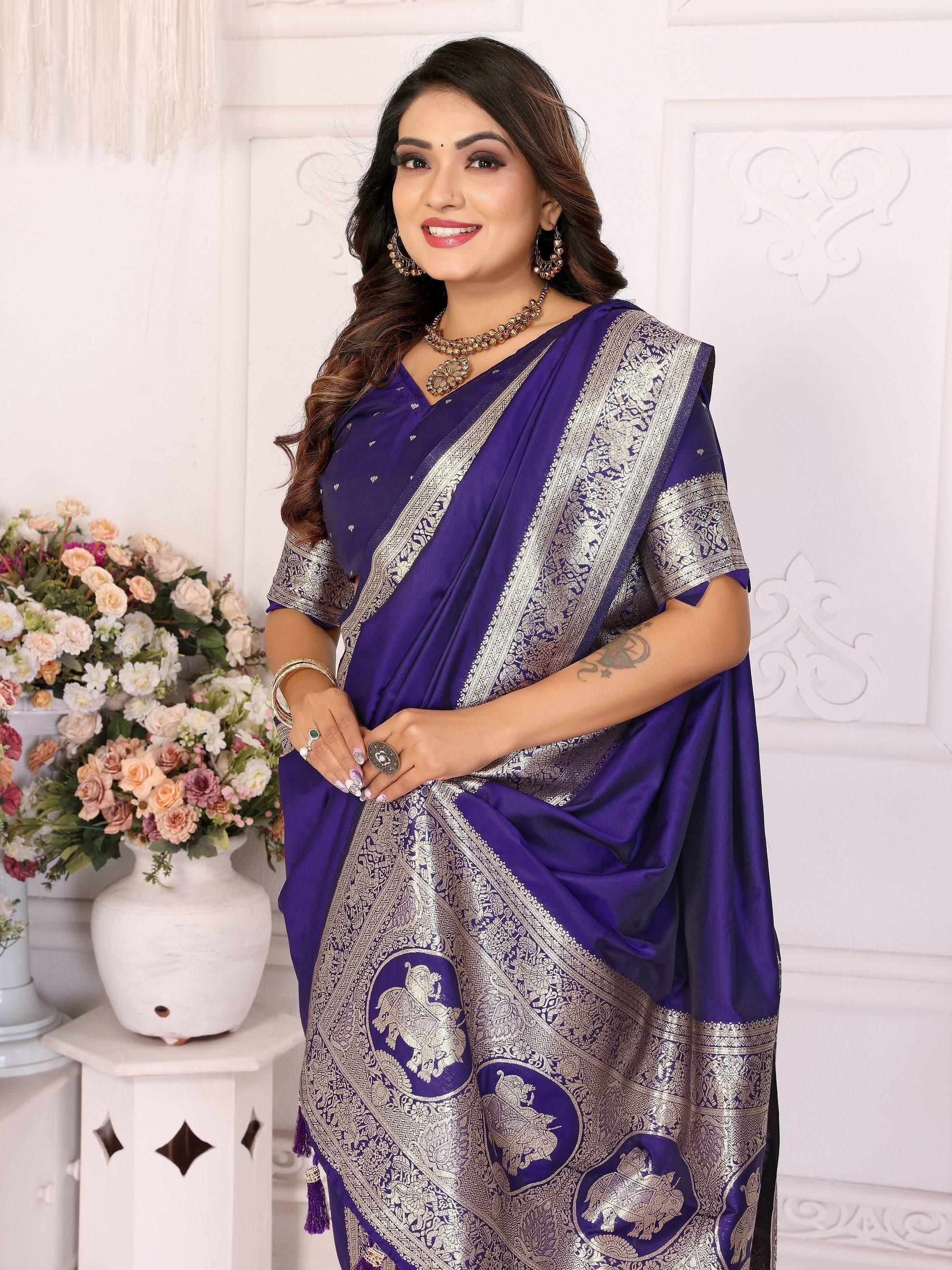 Vedant Vastram Soft Litchi Silk Banarasi Silk Saree - Violet