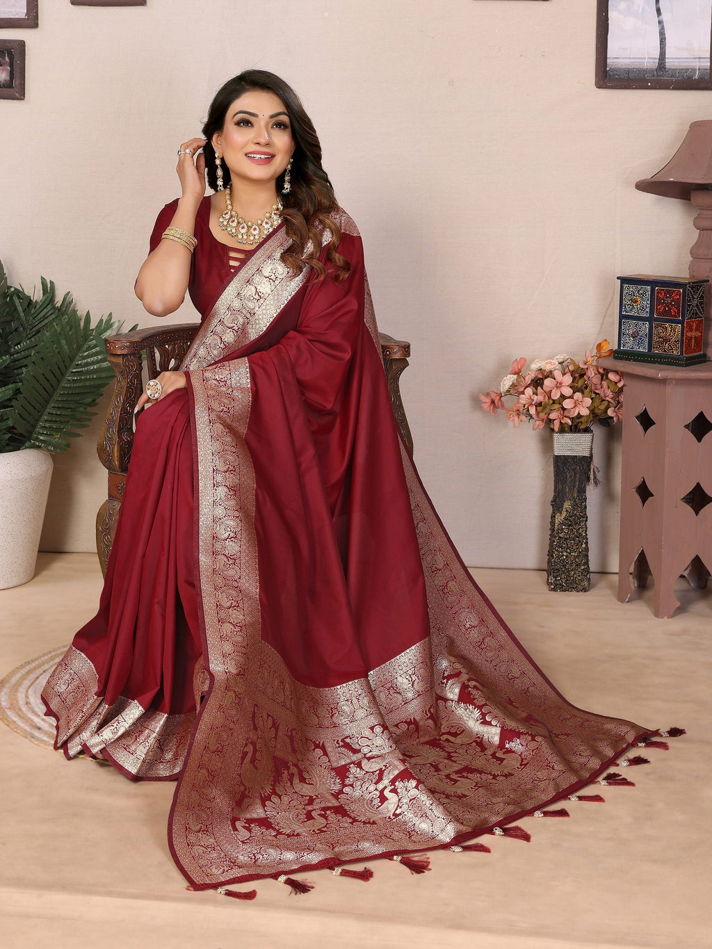 Vedant Vastram Soft Litchi Silk Banarasi Silk Saree - Maroon