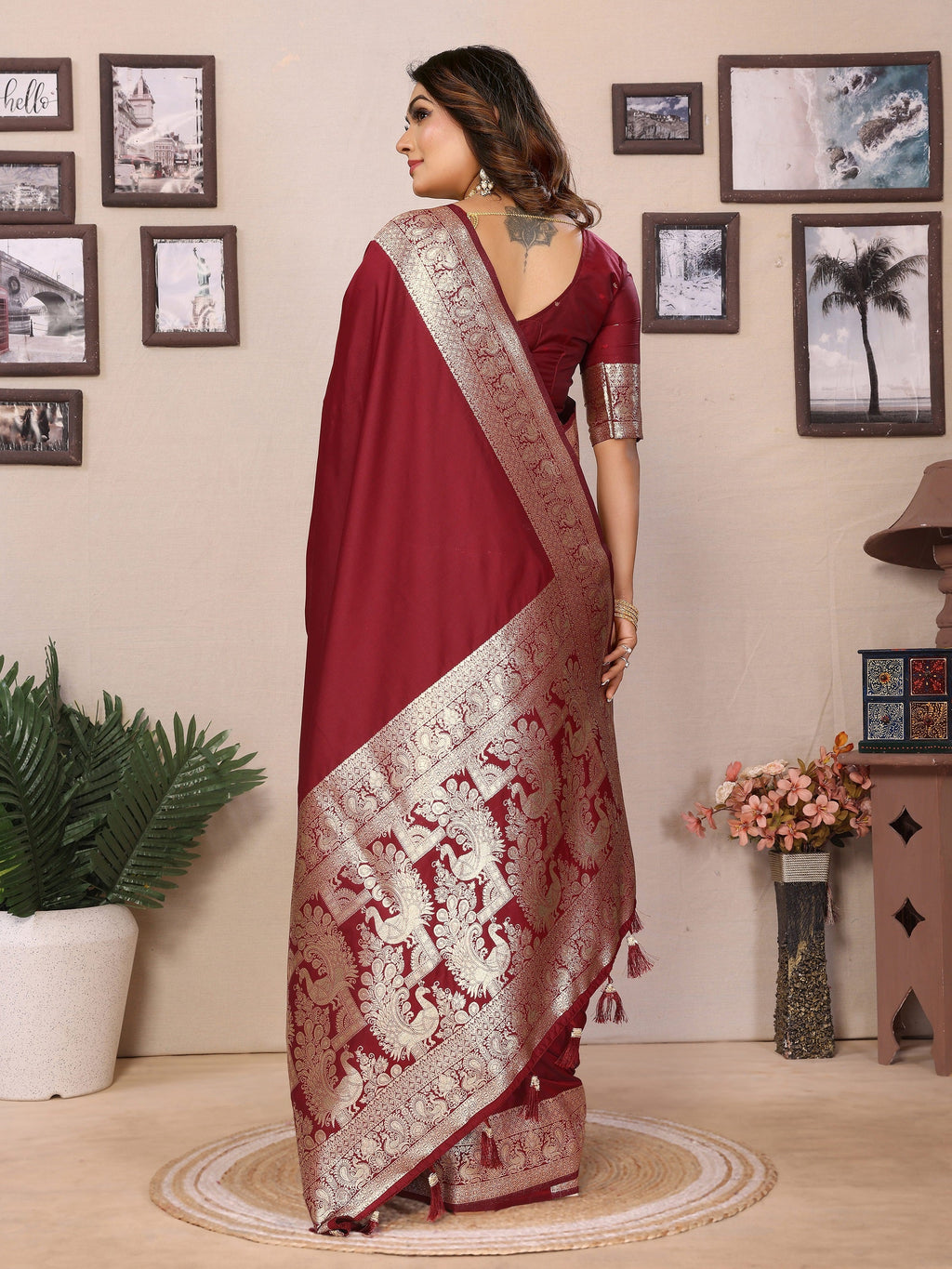 Vedant Vastram Soft Litchi Silk Banarasi Silk Saree - Maroon