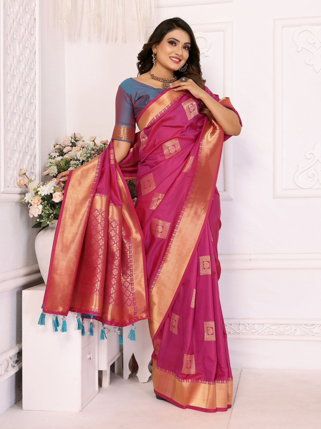 Vedant Vastram Soft Litchi Silk Banarasi Silk Saree - Pink
