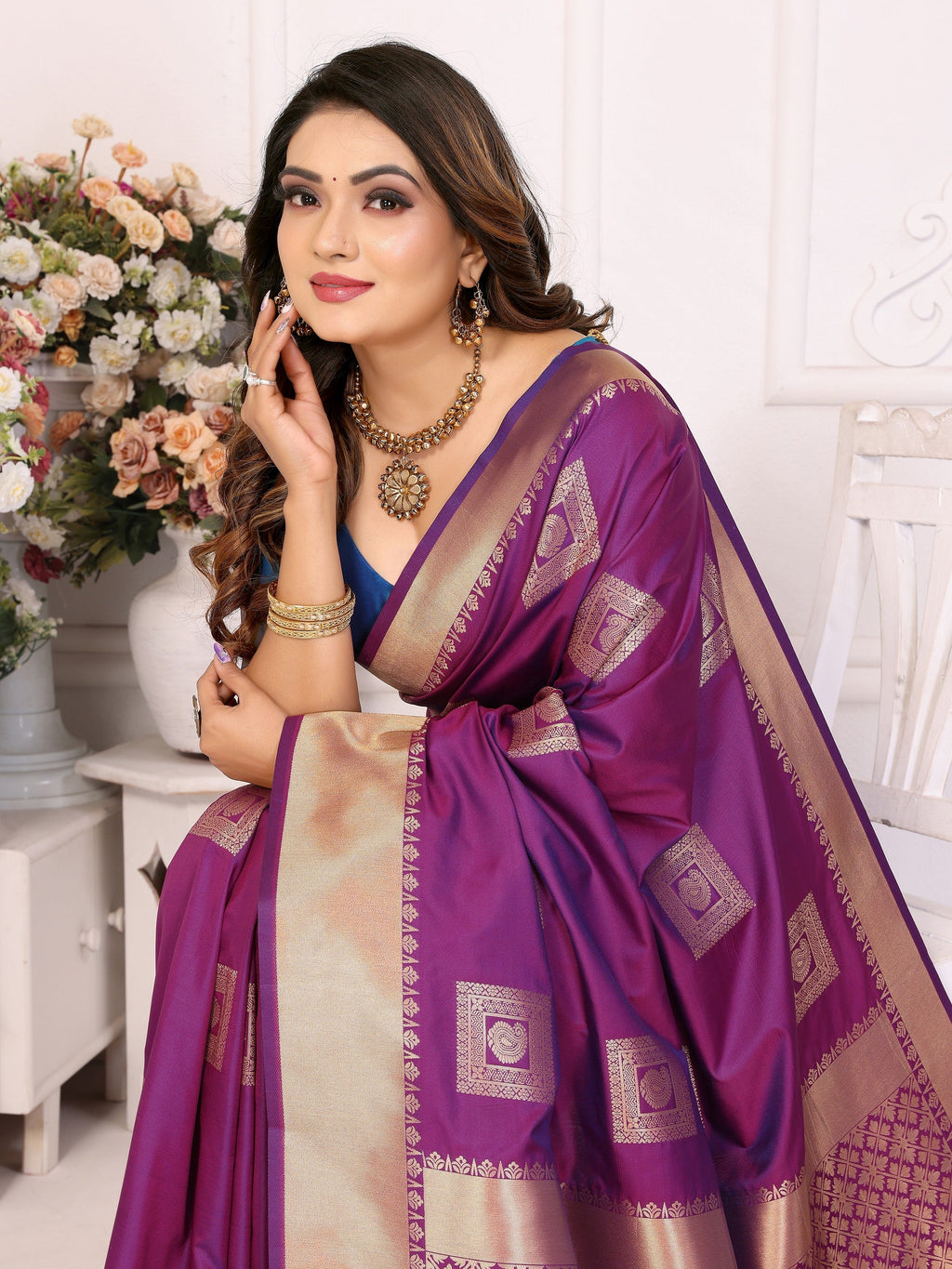 Vedant Vastram Soft Litchi Silk Banarasi Silk Saree - Purple