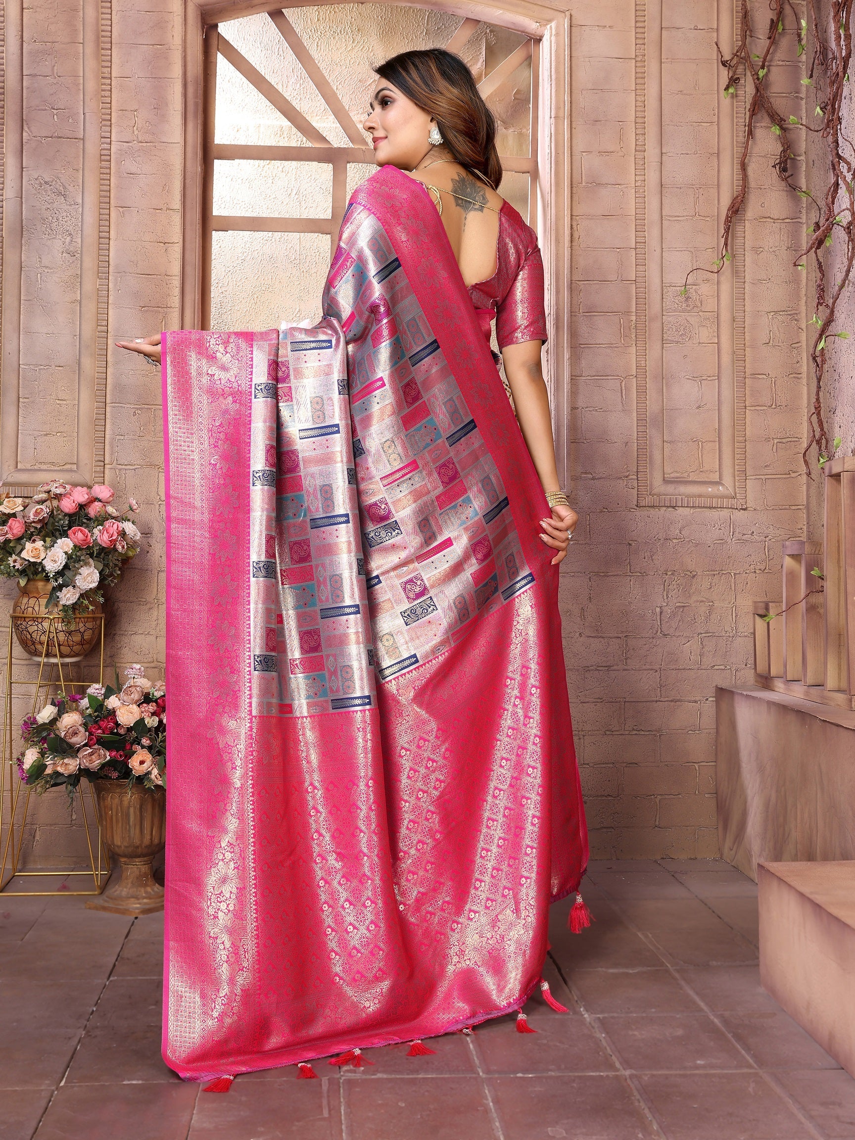 Vedant Vastram Soft Litchi Silk Kanjeevaram Silk Saree - Grey