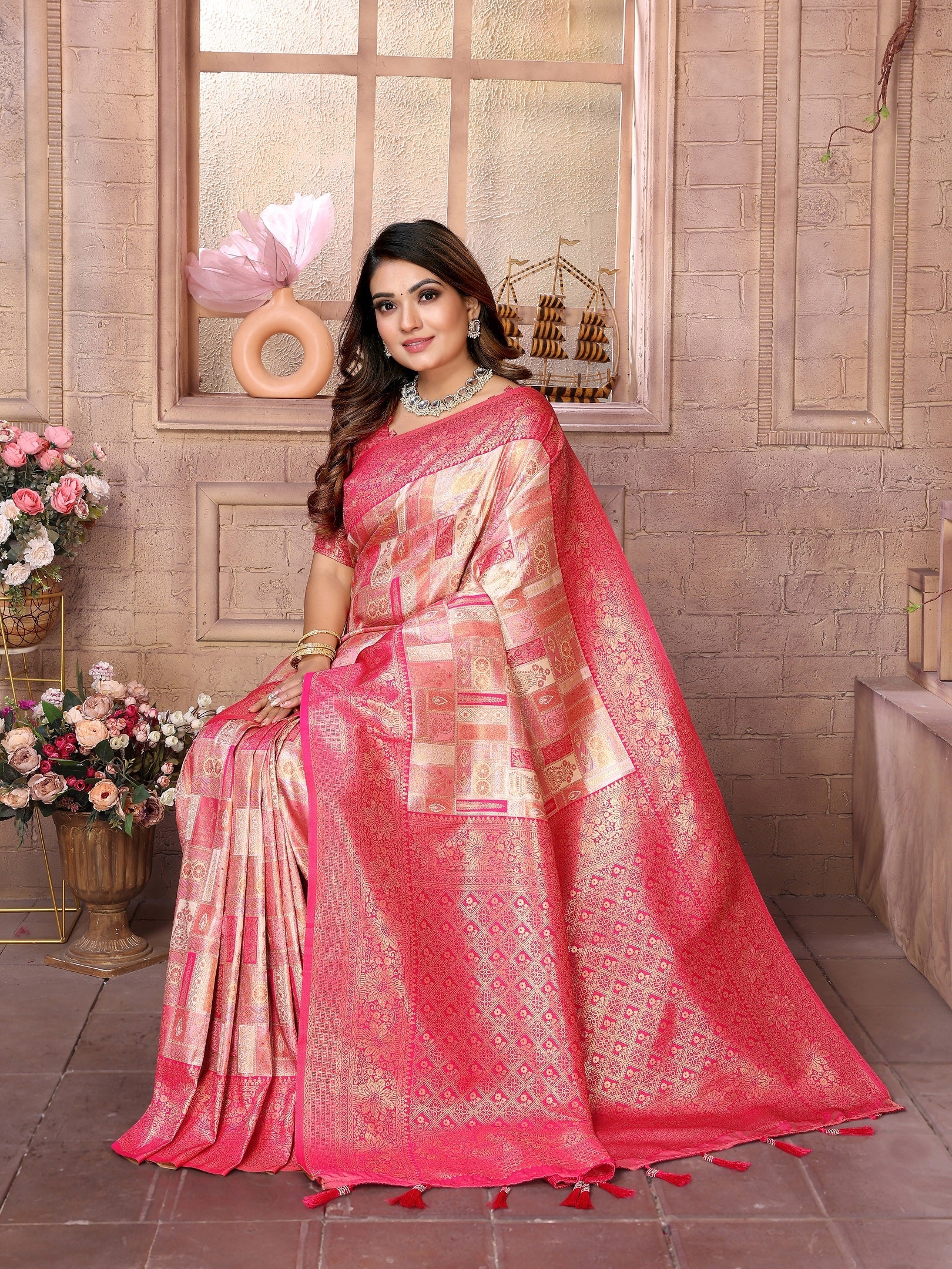 Vedant Vastram Soft Litchi Silk Kanjeevaram Silk Saree - Pink