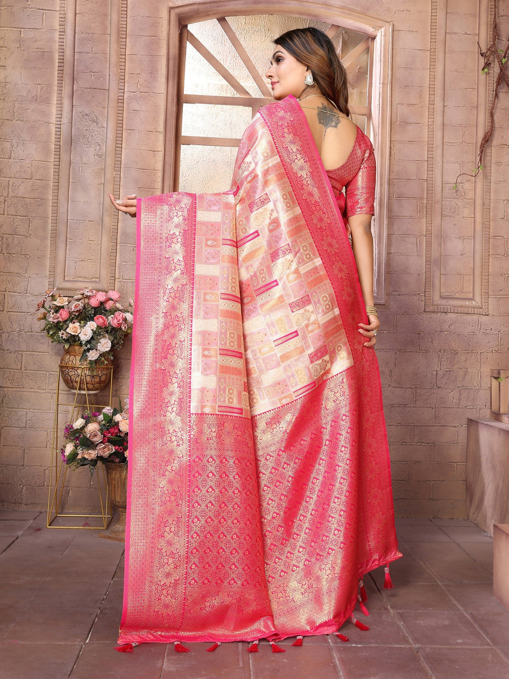 Vedant Vastram Soft Litchi Silk Kanjeevaram Silk Saree - Pink
