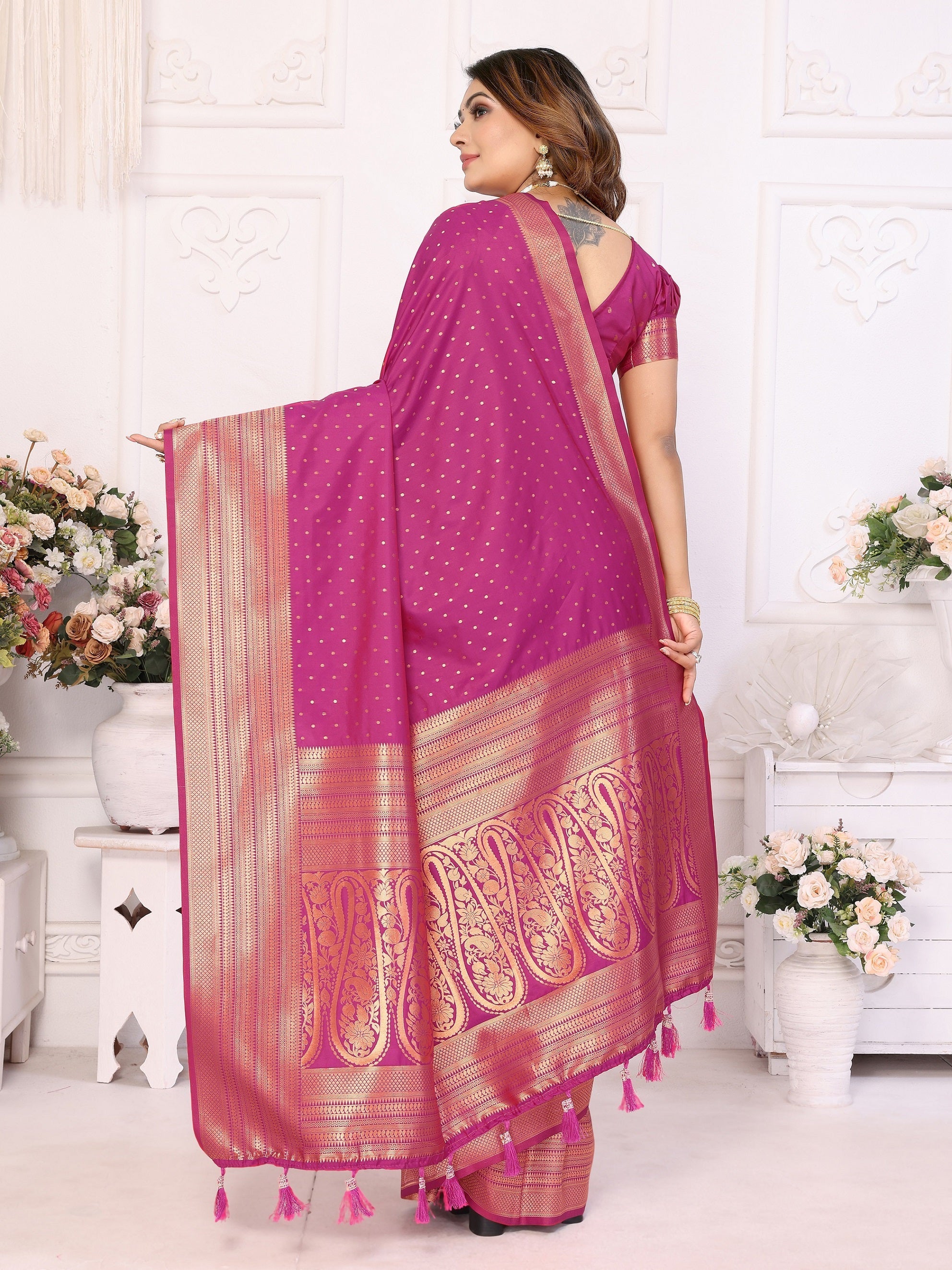 Vedant Vastram Soft Litchi Silk Banarasi Silk Saree - Magenta