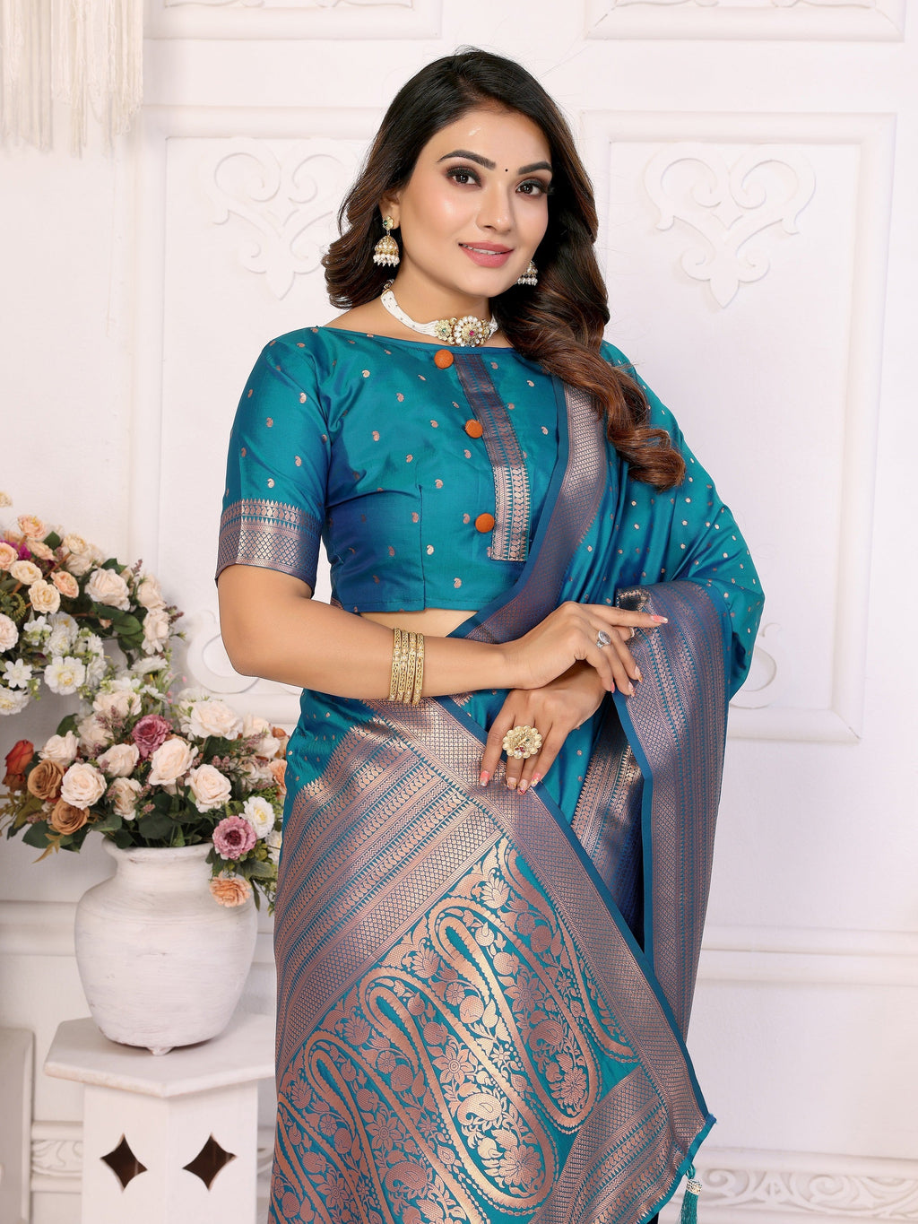 Vedant Vastram Soft Litchi Silk Banarasi Silk Saree - Rama