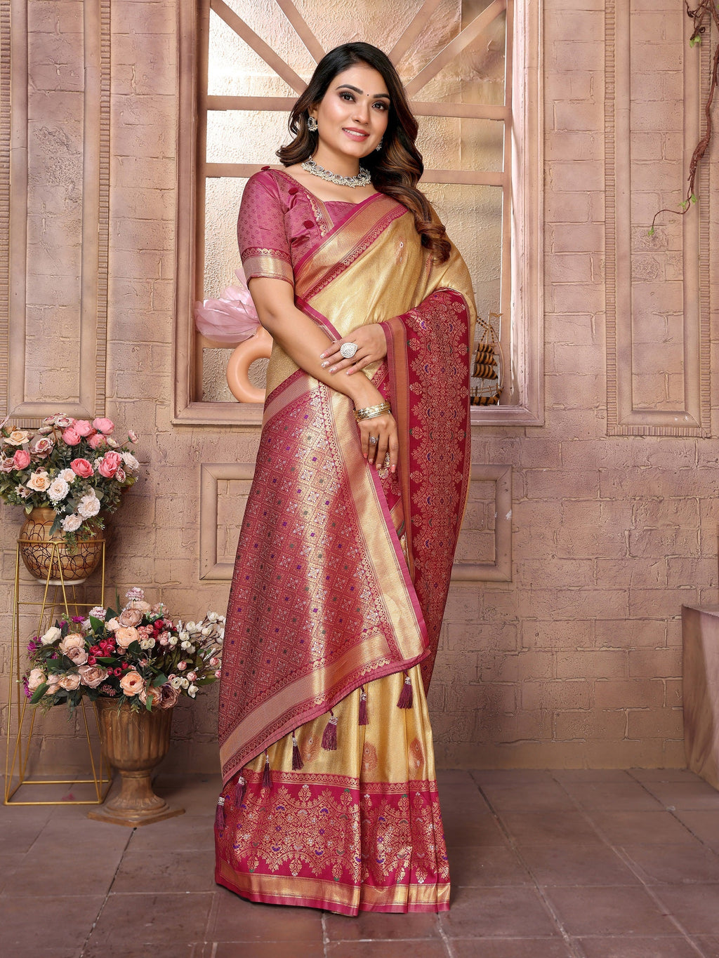 Vedant Vastram Tissue Silk Kanjeevaram Silk Saree - Beige
