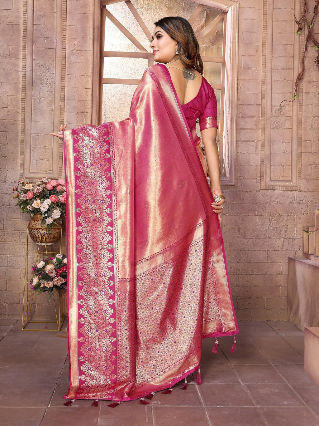 Vedant Vastram Tissue Silk Kanjeevaram Silk Saree - Pink