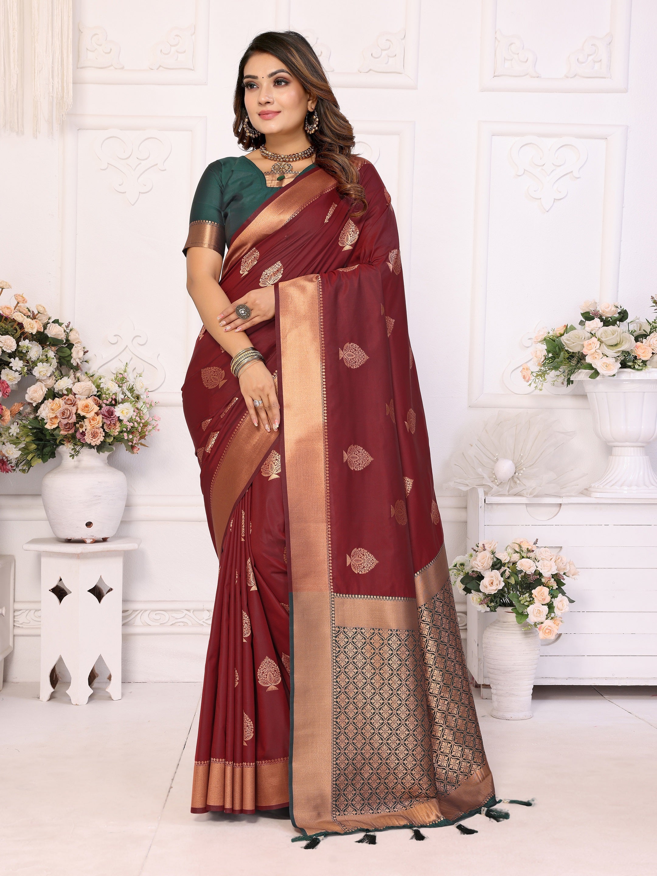 Vedant Vastram Soft Litchi Silk Banarasi Silk Saree - Maroon