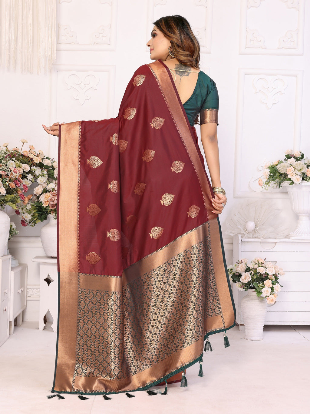 Vedant Vastram Soft Litchi Silk Banarasi Silk Saree - Maroon