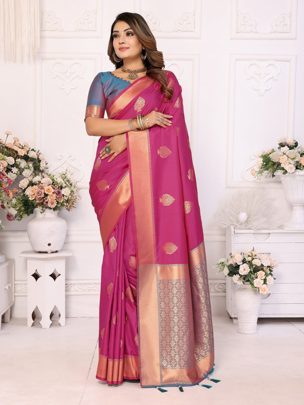 Vedant Vastram Soft Litchi Silk Banarasi Silk Saree - Pink
