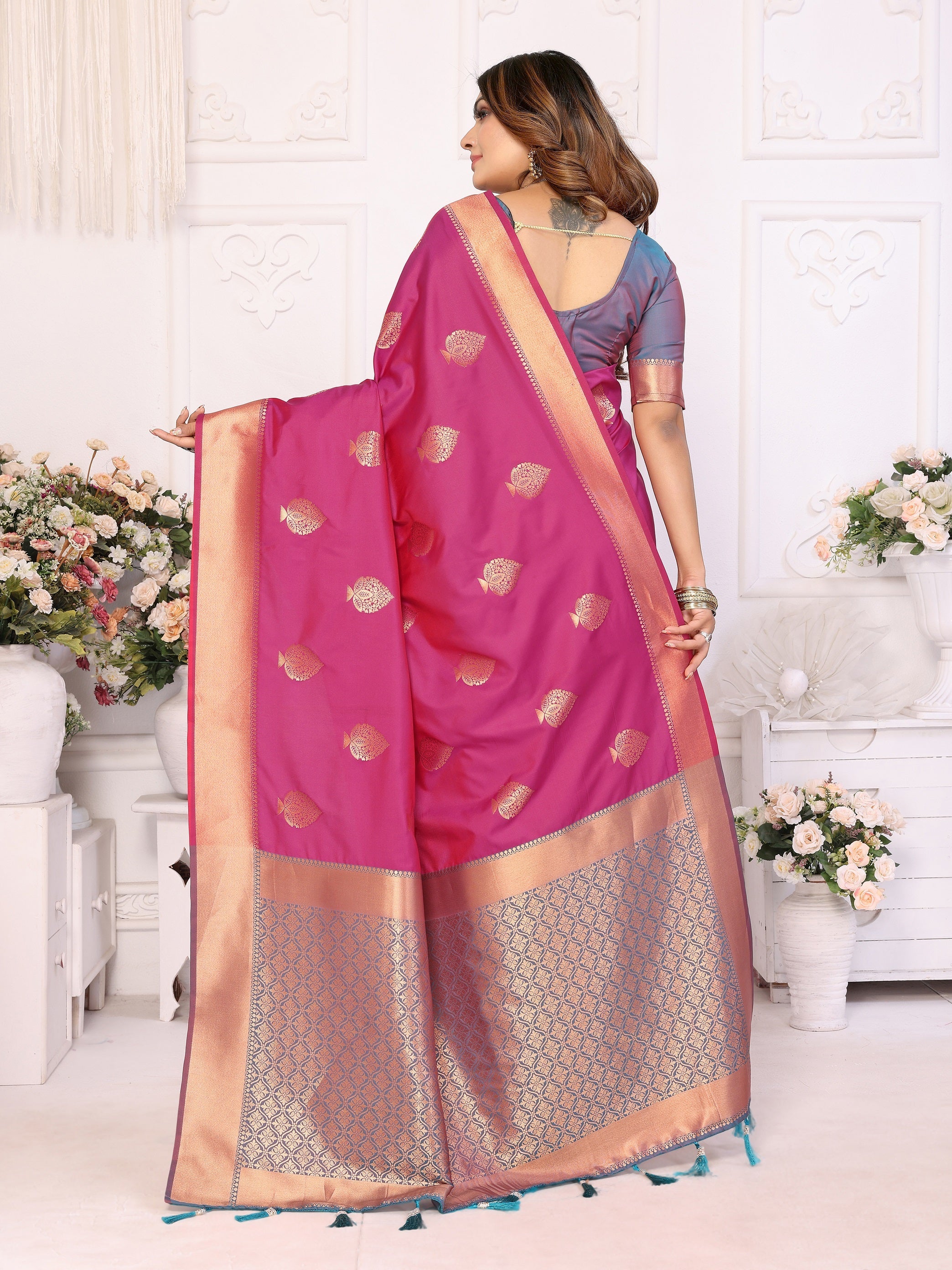 Vedant Vastram Soft Litchi Silk Banarasi Silk Saree - Pink