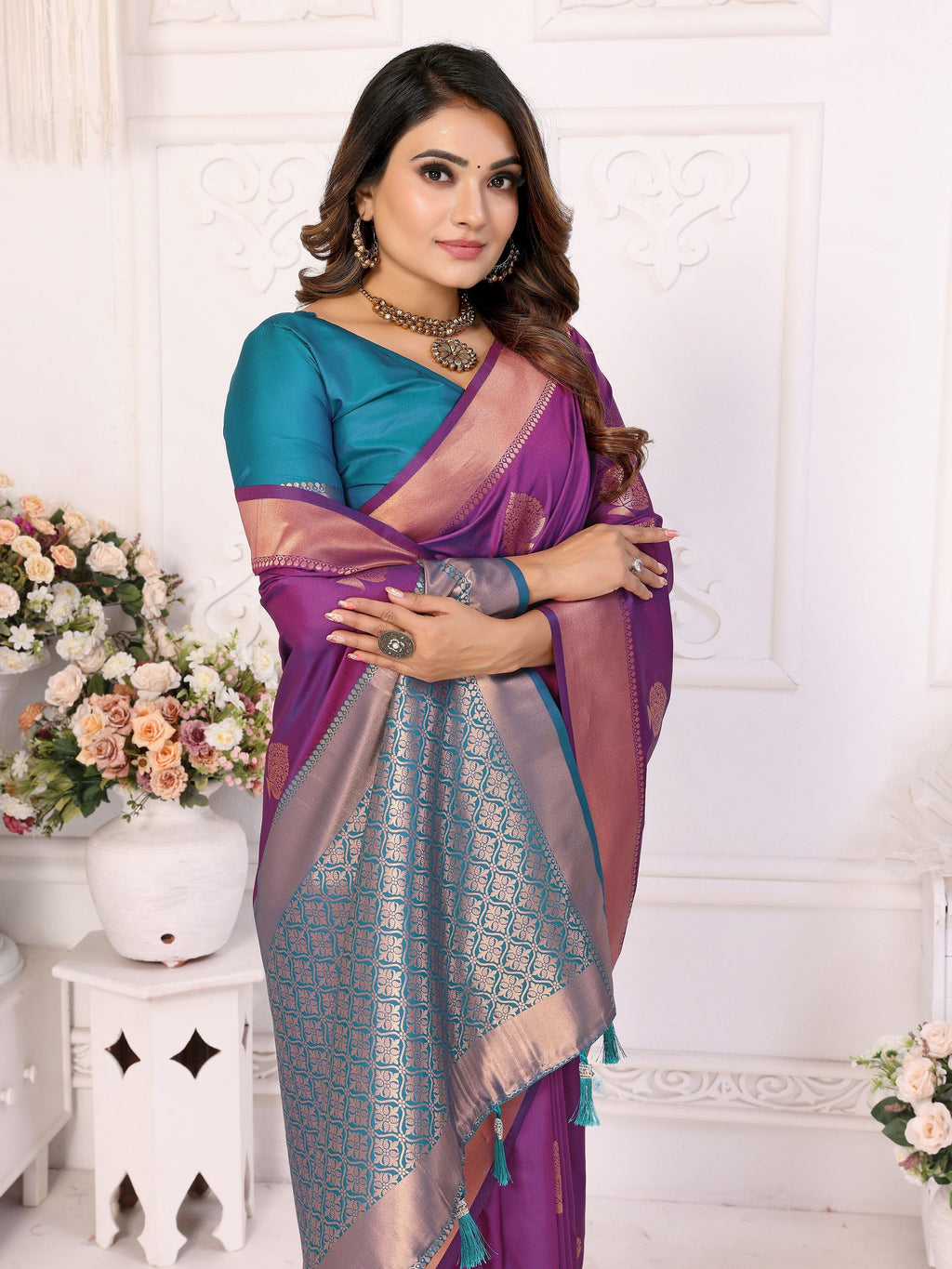 Vedant Vastram Soft Litchi Silk Banarasi Silk Saree - Purple