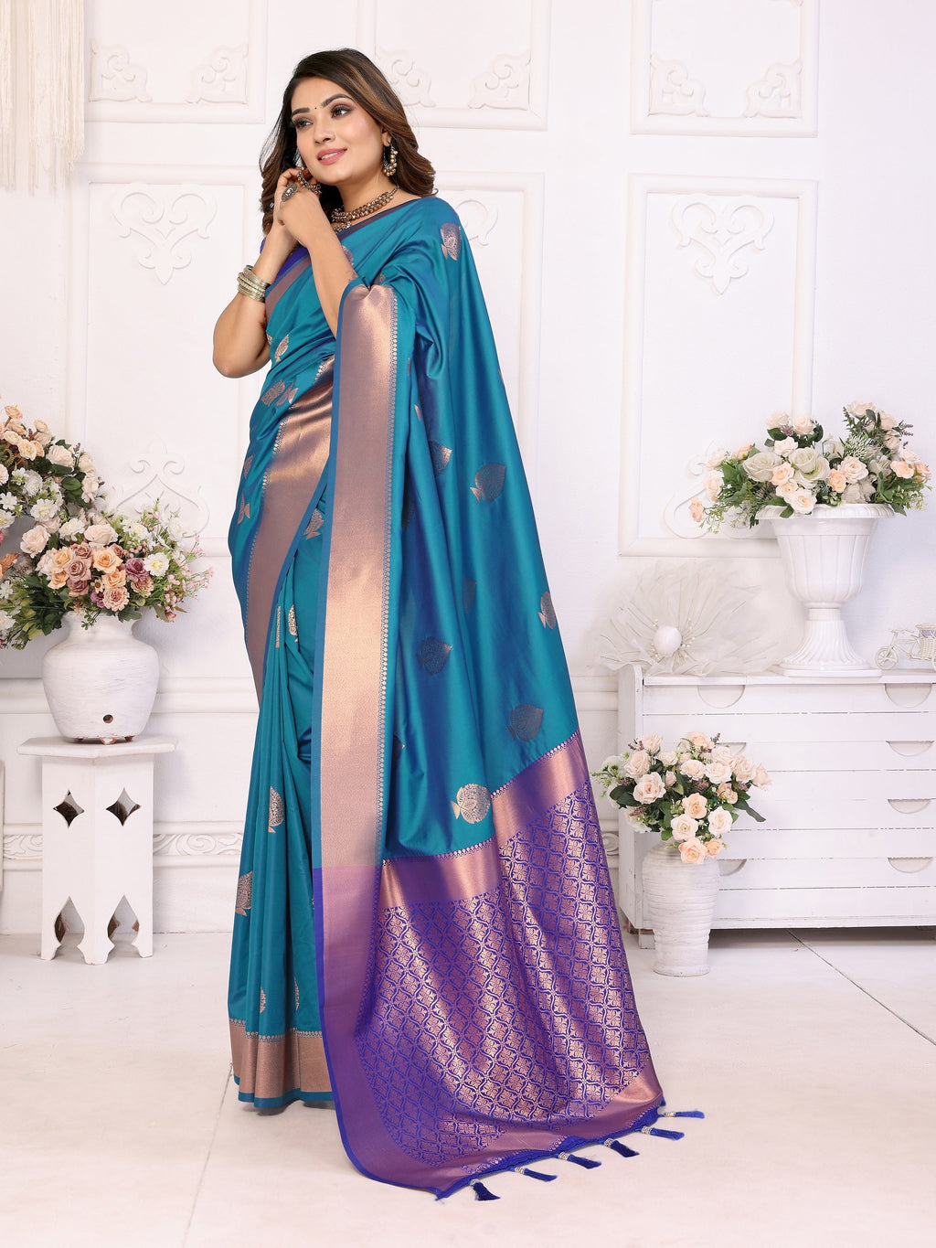 Vedant Vastram Soft Litchi Silk Banarasi Silk Saree - Rama