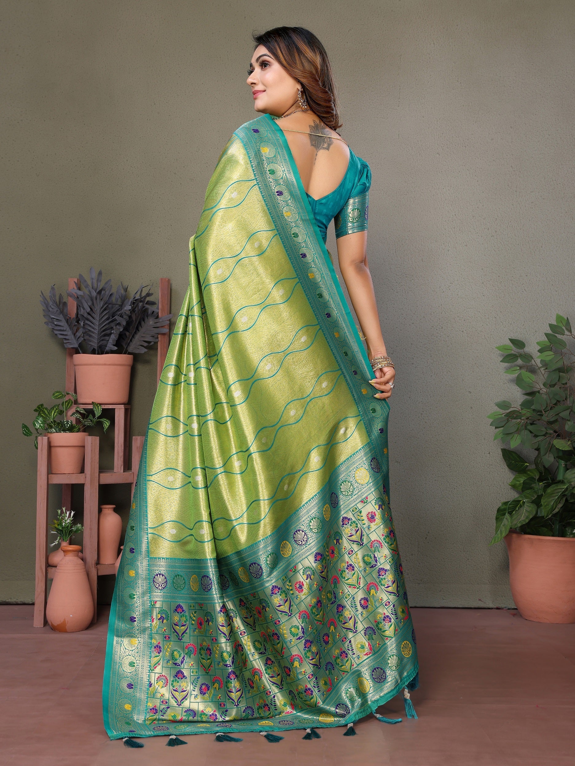 Vedant Vastram Tissue Silk Leheriya Design Kanjeevaram Silk Saree - Parrot